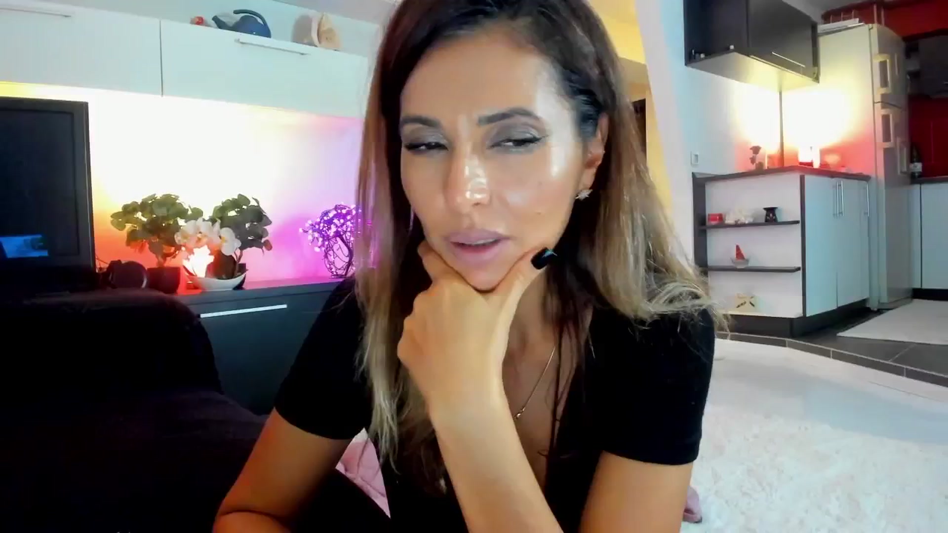 SmileyTinaa video thumbnail
