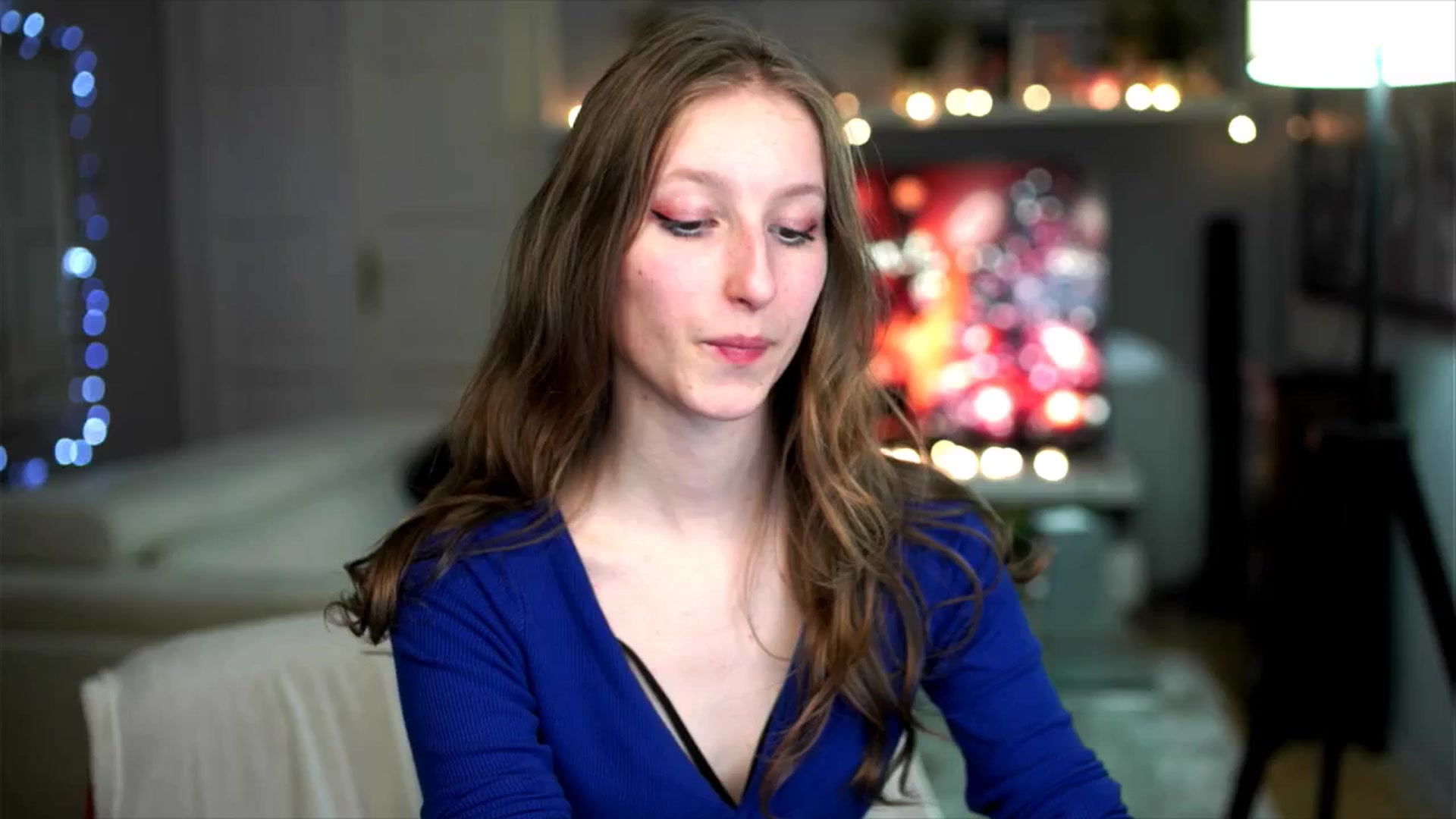 Kira9 video thumbnail