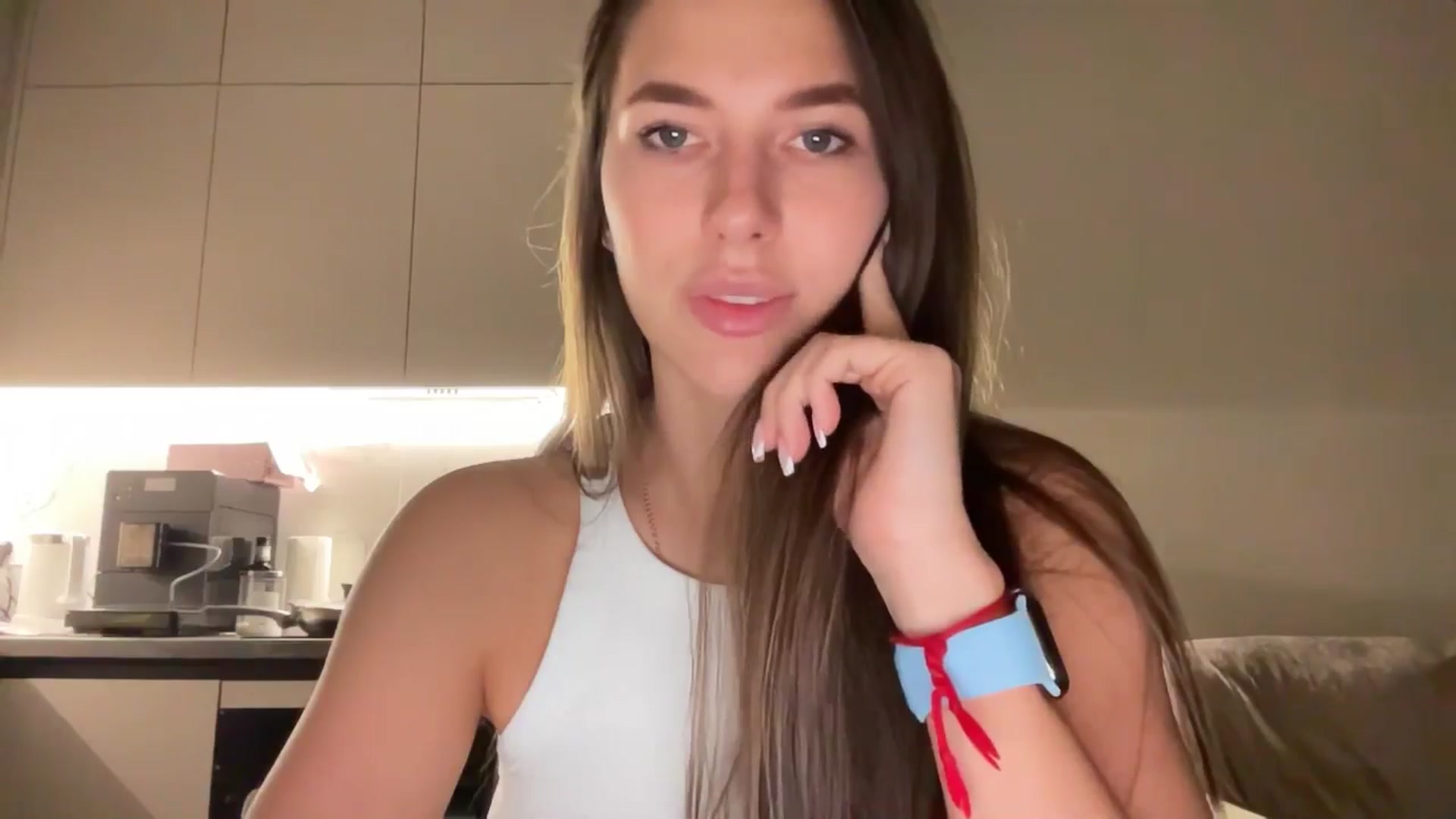 kissfreeze video thumbnail