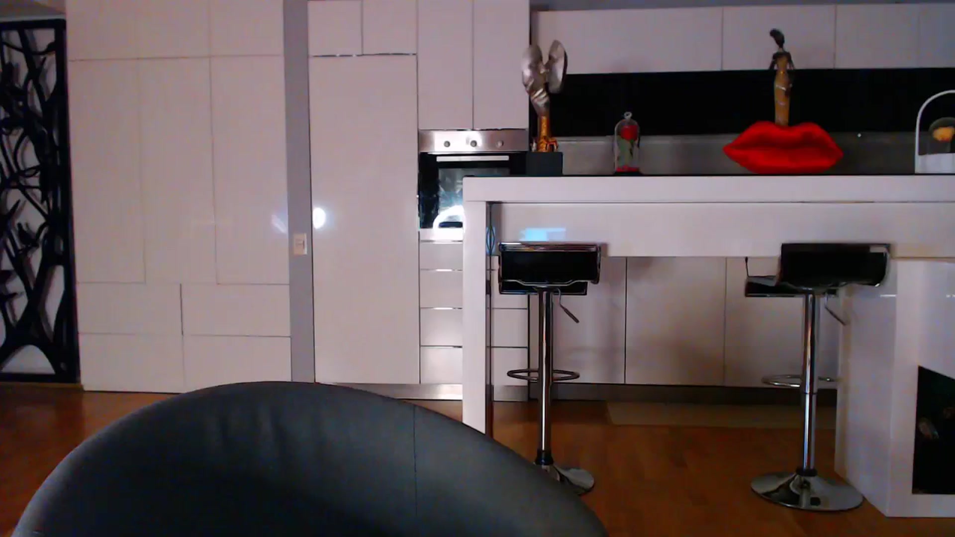 D_y_y video thumbnail
