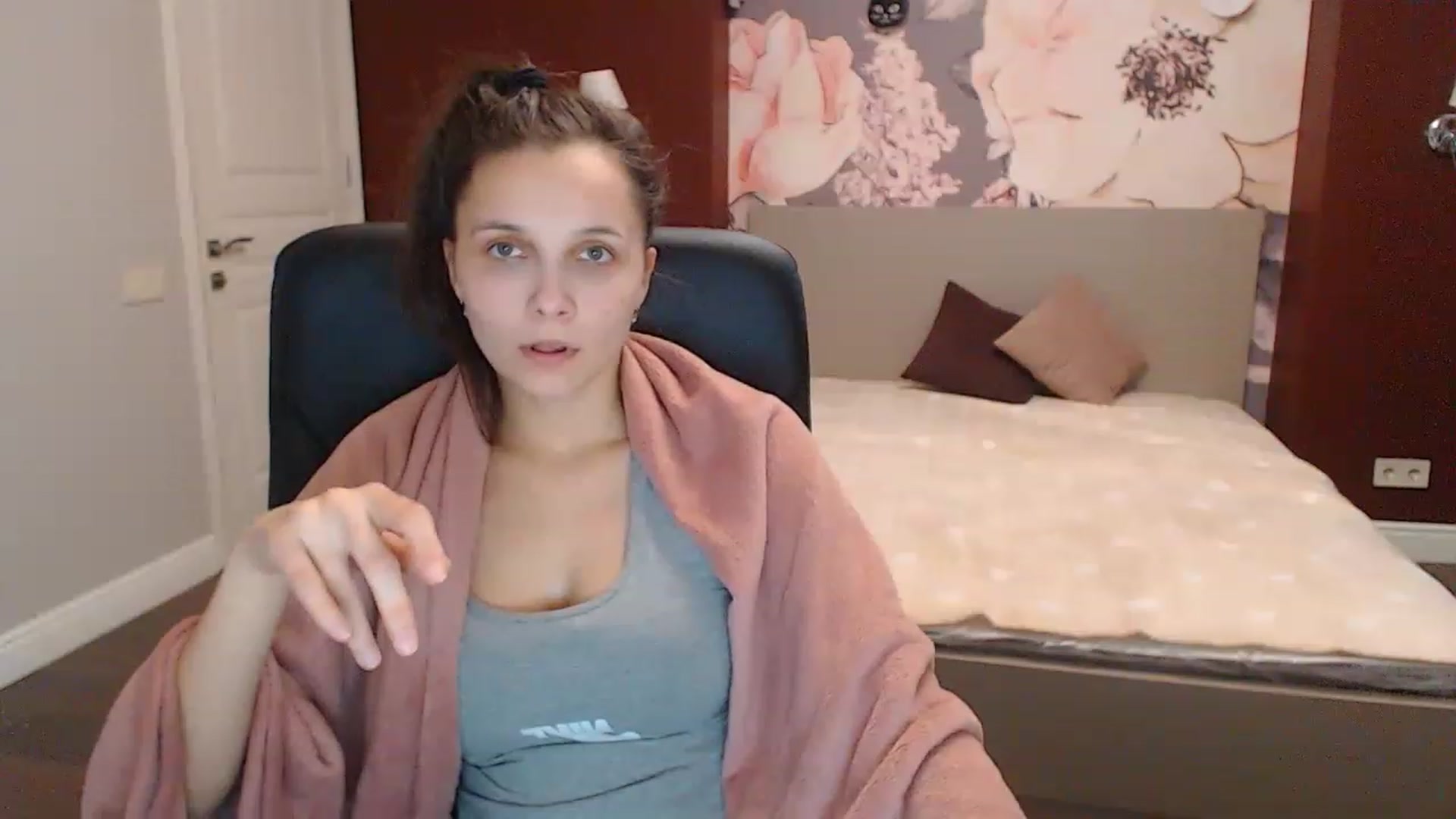Karina_Mils video thumbnail