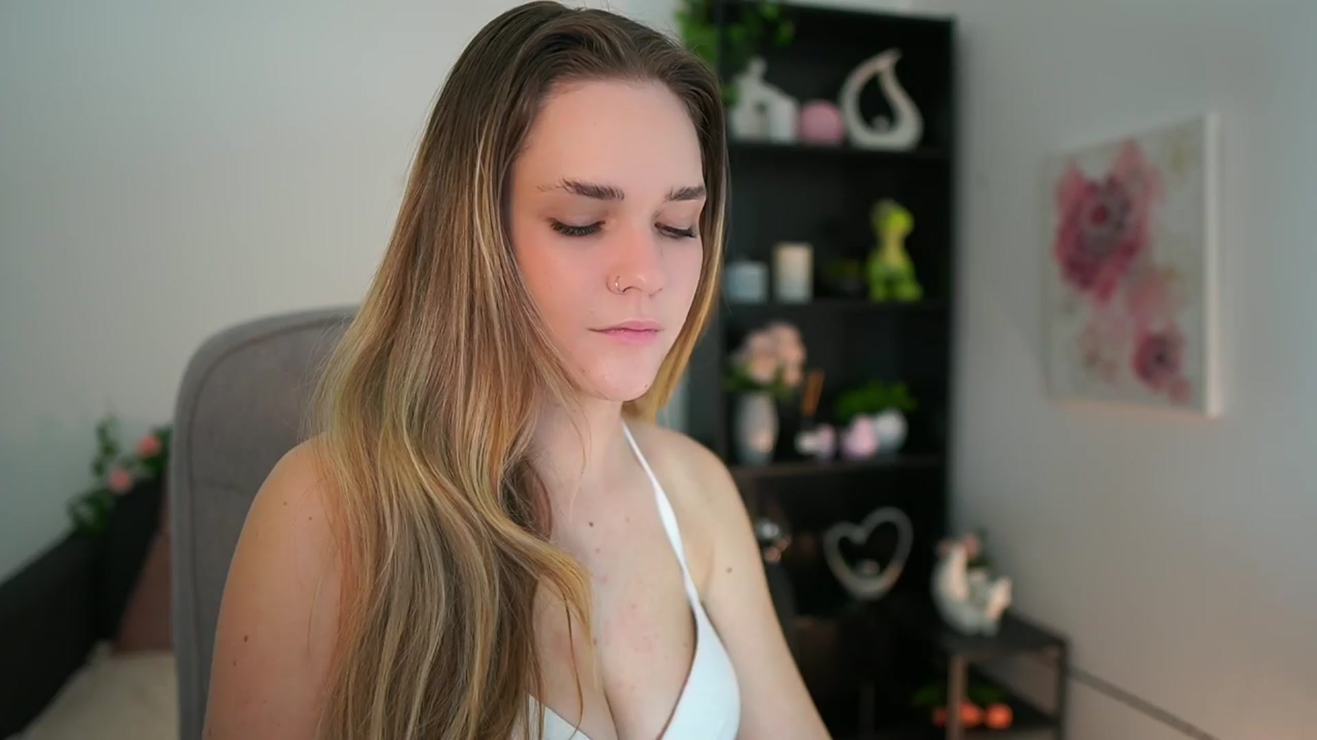 Skyla_Novea_ video thumbnail