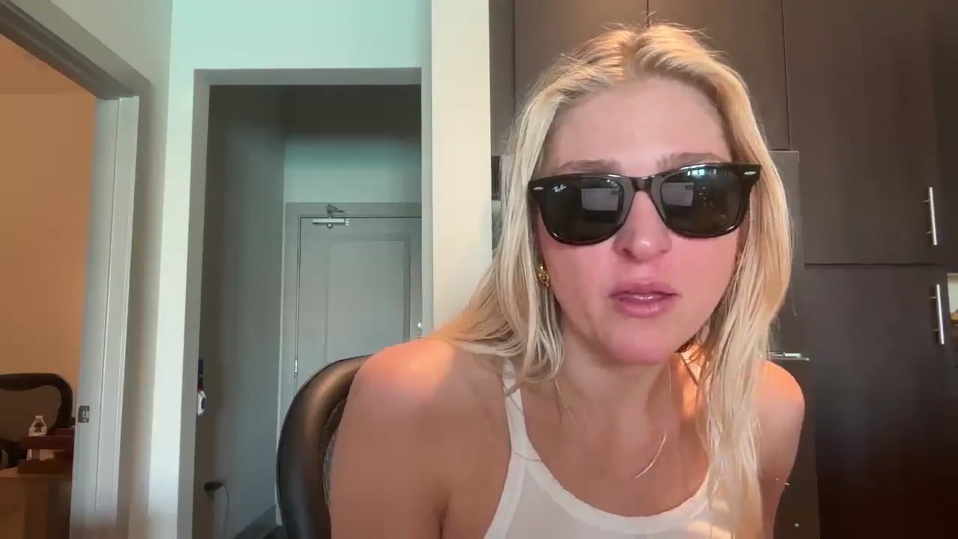 Partygirl1 video thumbnail