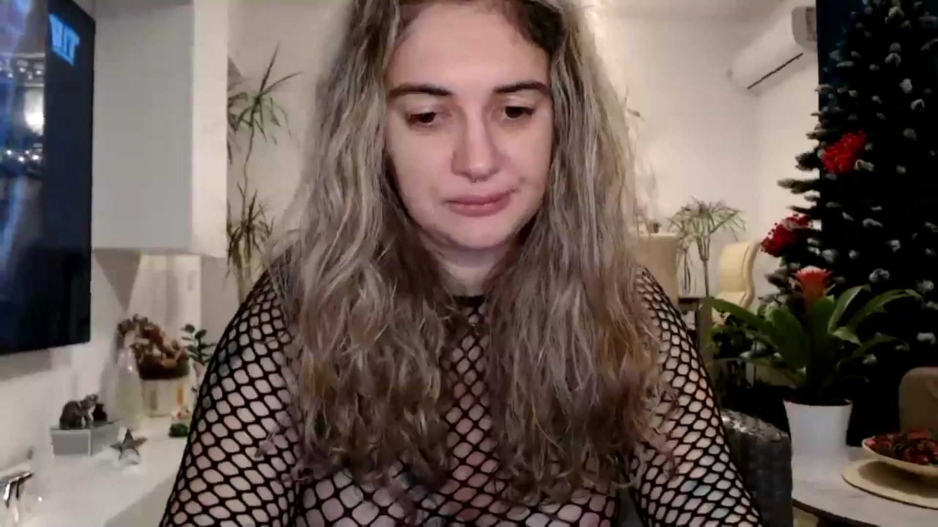 MissDivinna video thumbnail