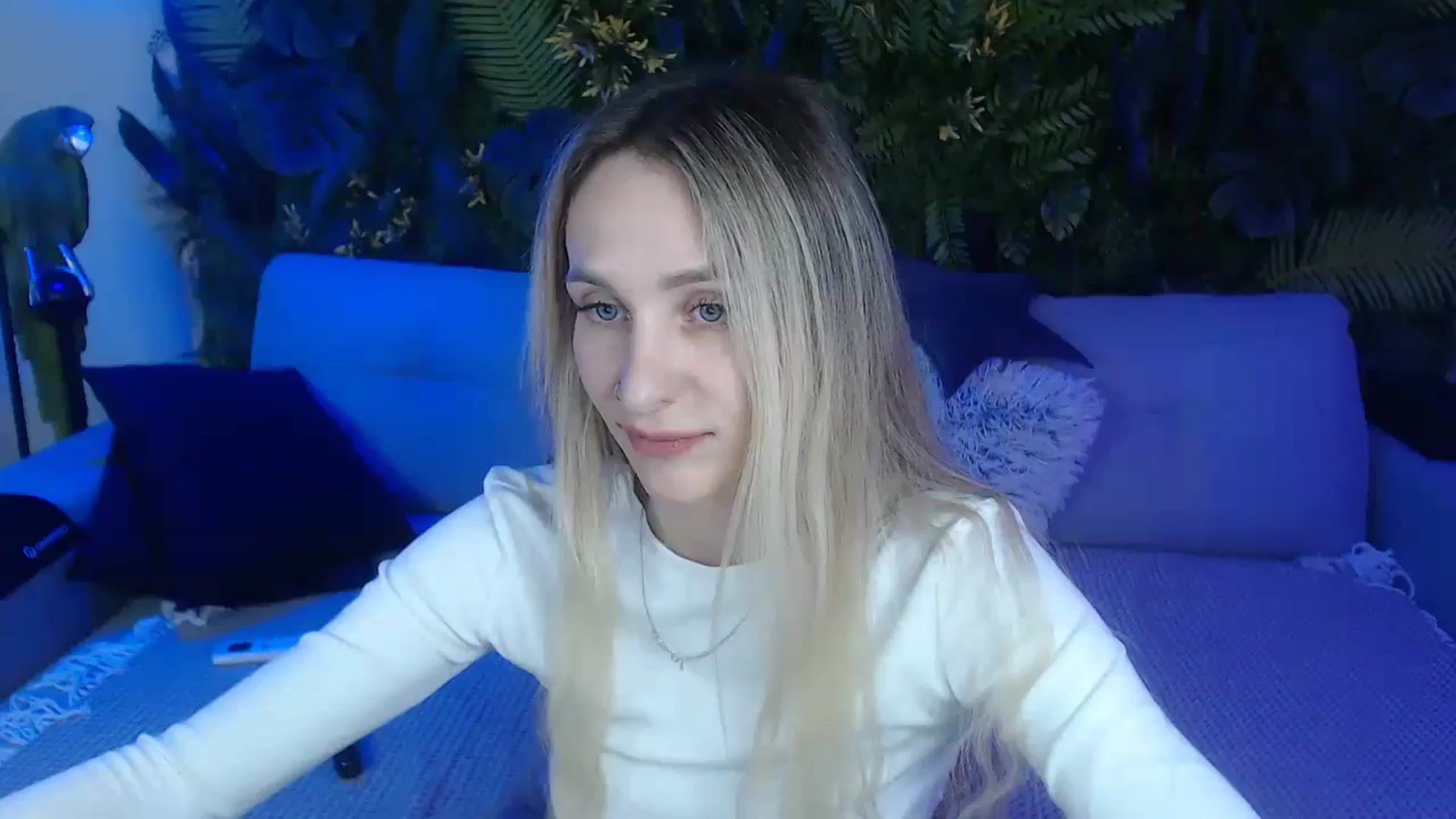 Horny_Blond video thumbnail