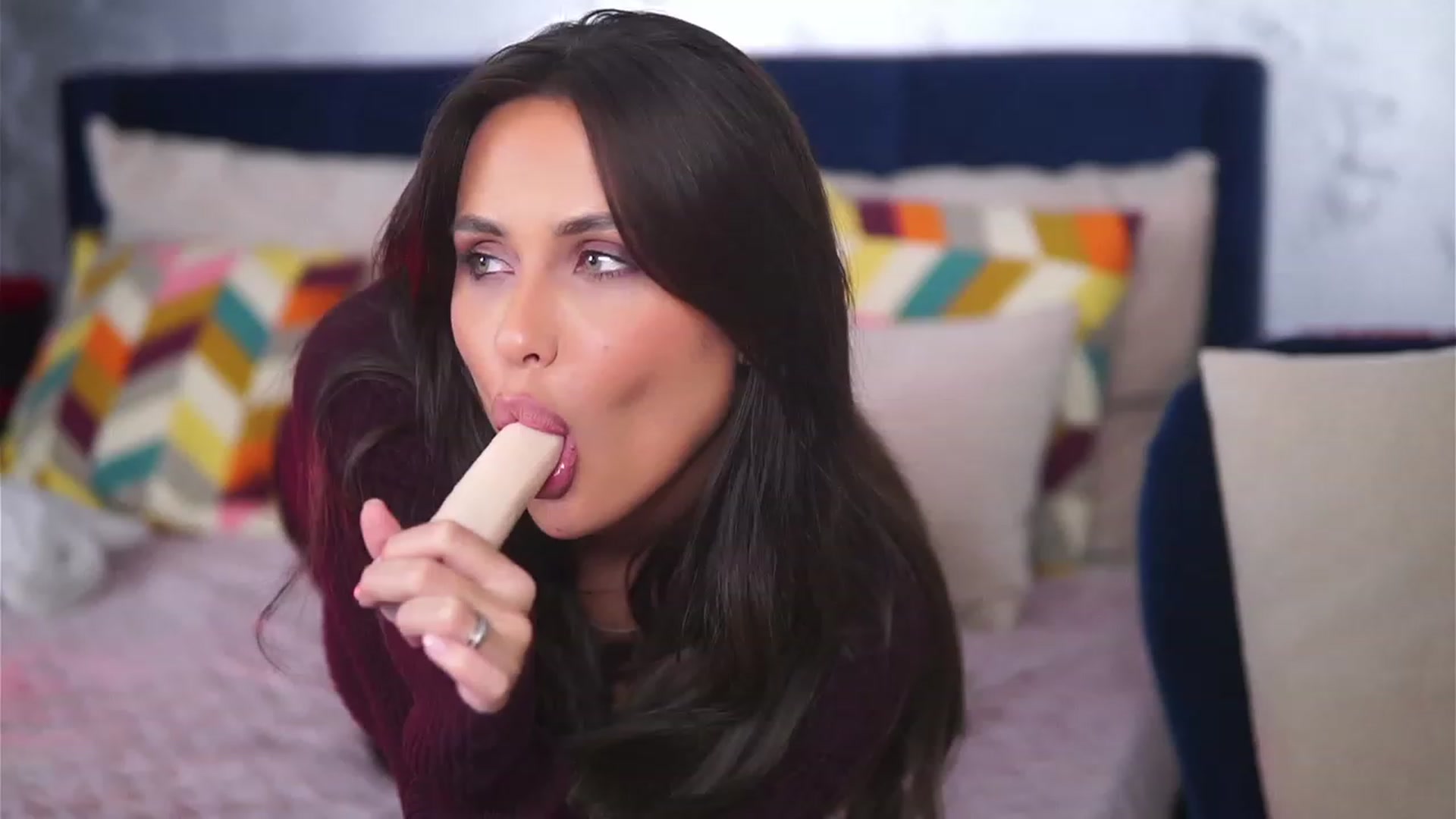 AnaisBellas video thumbnail