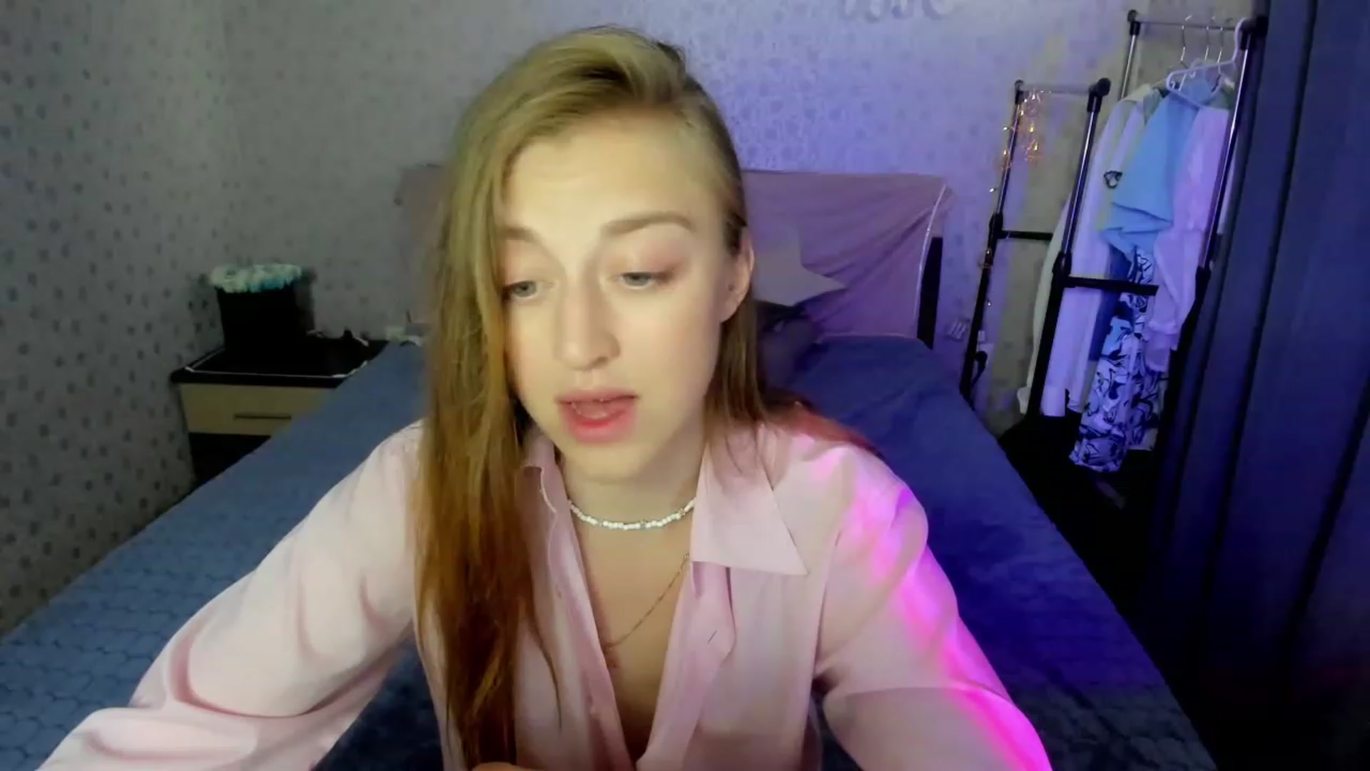 Karen_Le video thumbnail