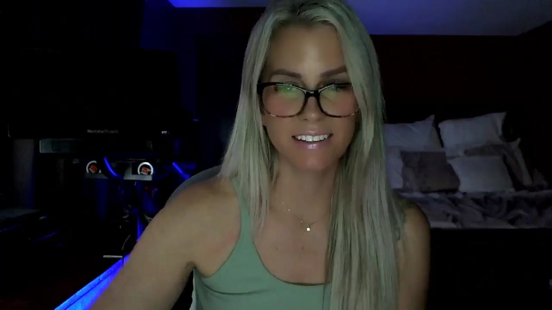 Cora9 video thumbnail