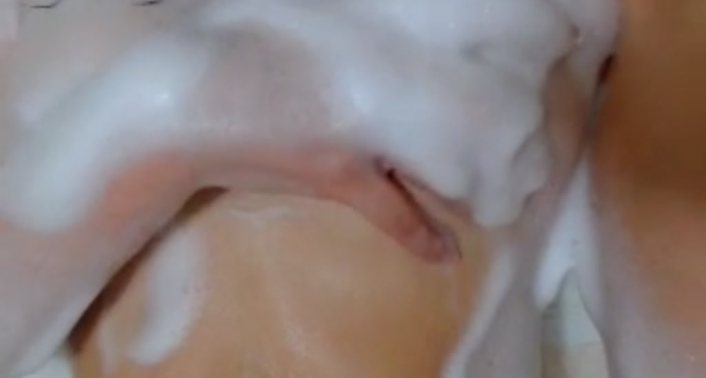 ReniBuni video thumbnail