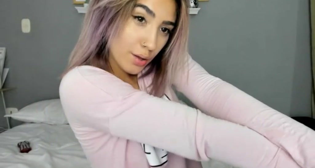 Sara_19 video thumbnail