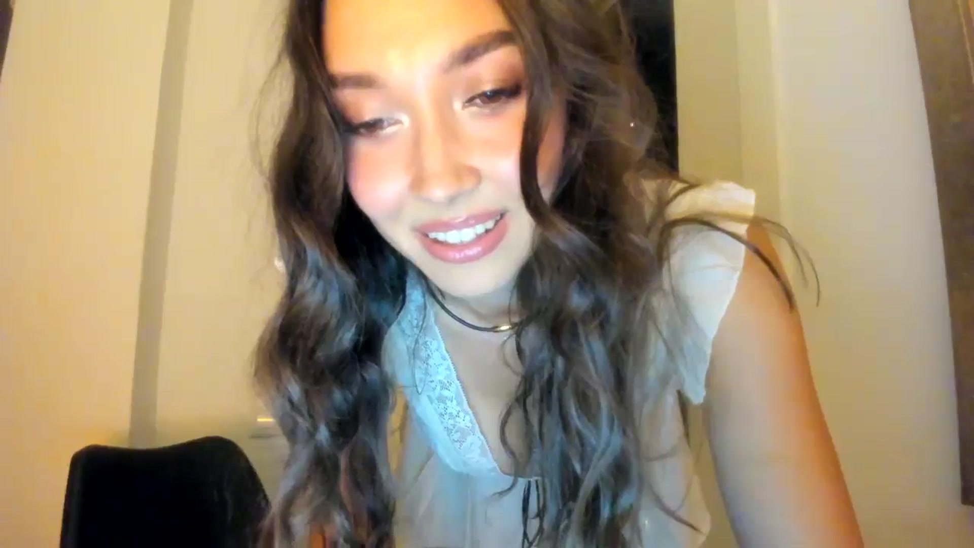 LuckyHoneyyy video thumbnail