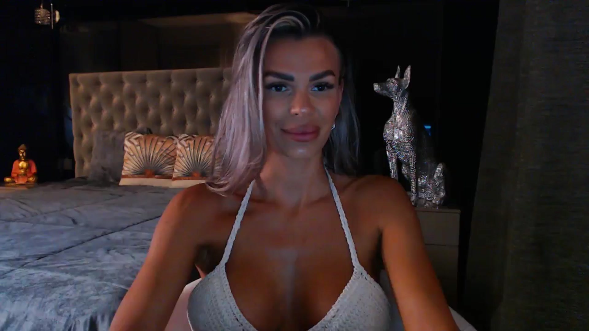 D_y_y video thumbnail