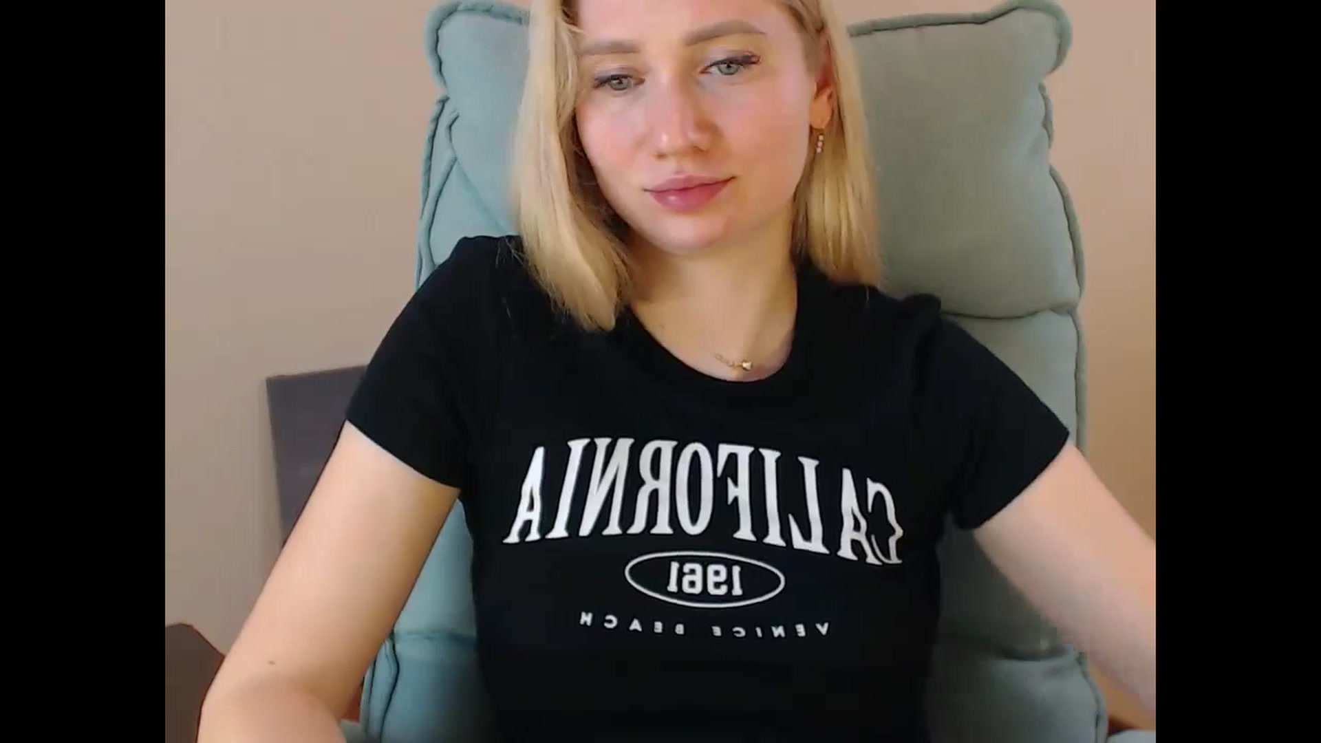 Miss_Sylvia video thumbnail
