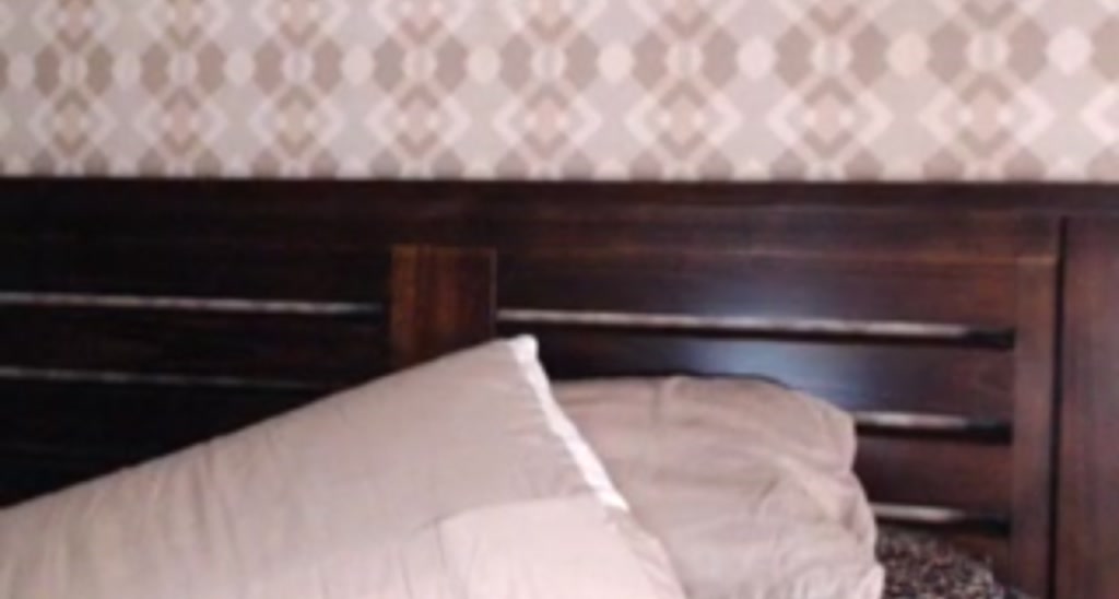 Bee2U video thumbnail