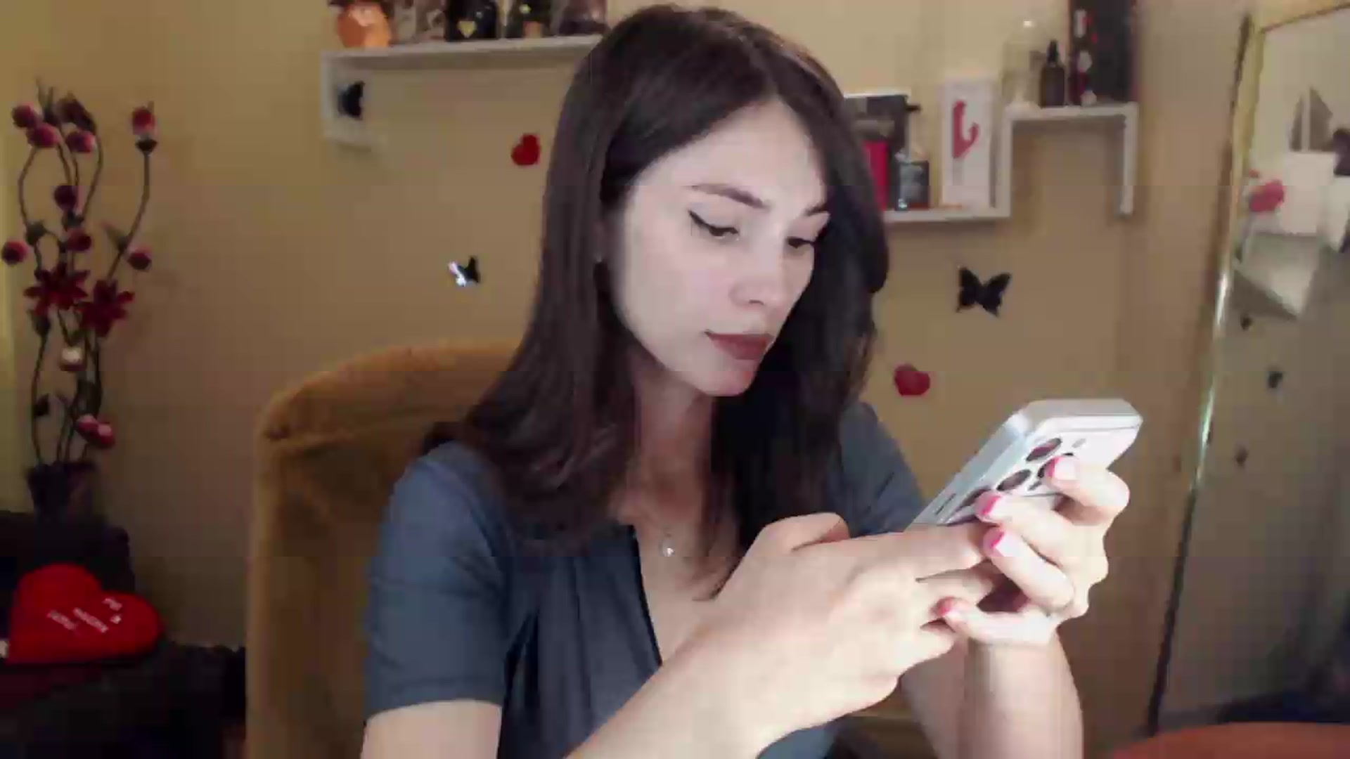 MiaRoony video thumbnail