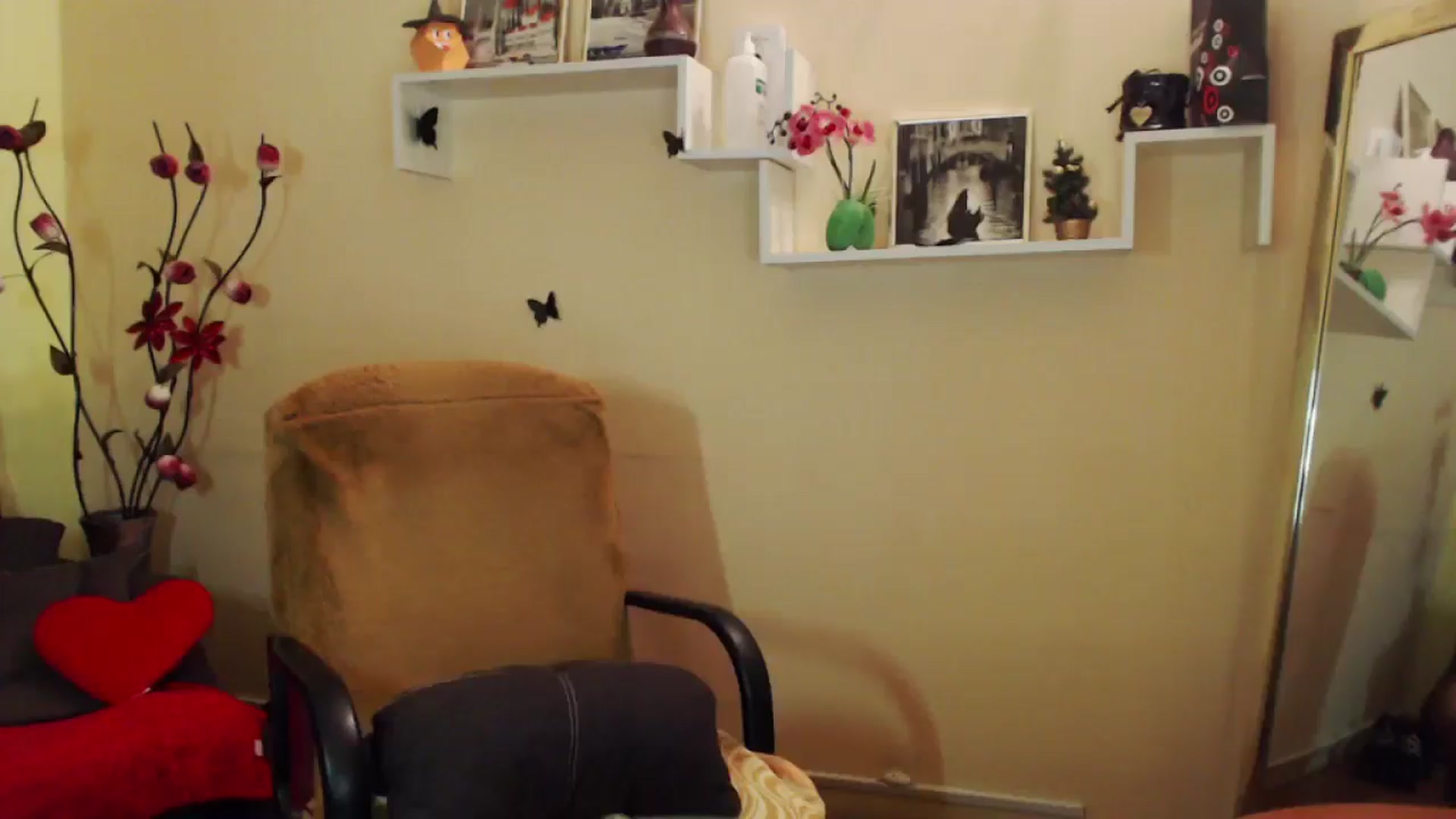 MiaRoony video thumbnail