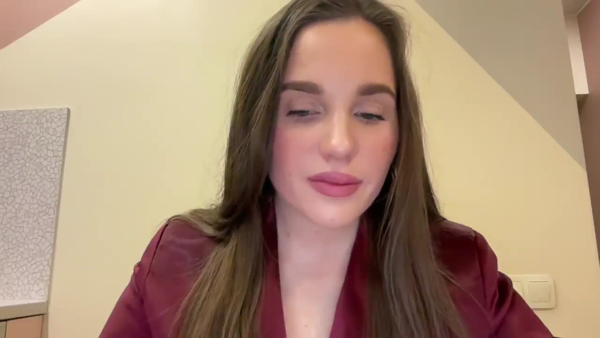 ElizabethRoss video thumbnail