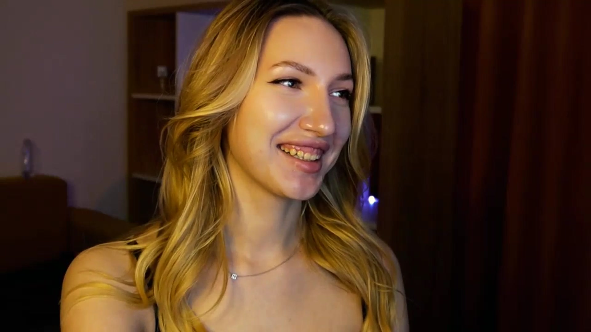 LovelyGin video thumbnail