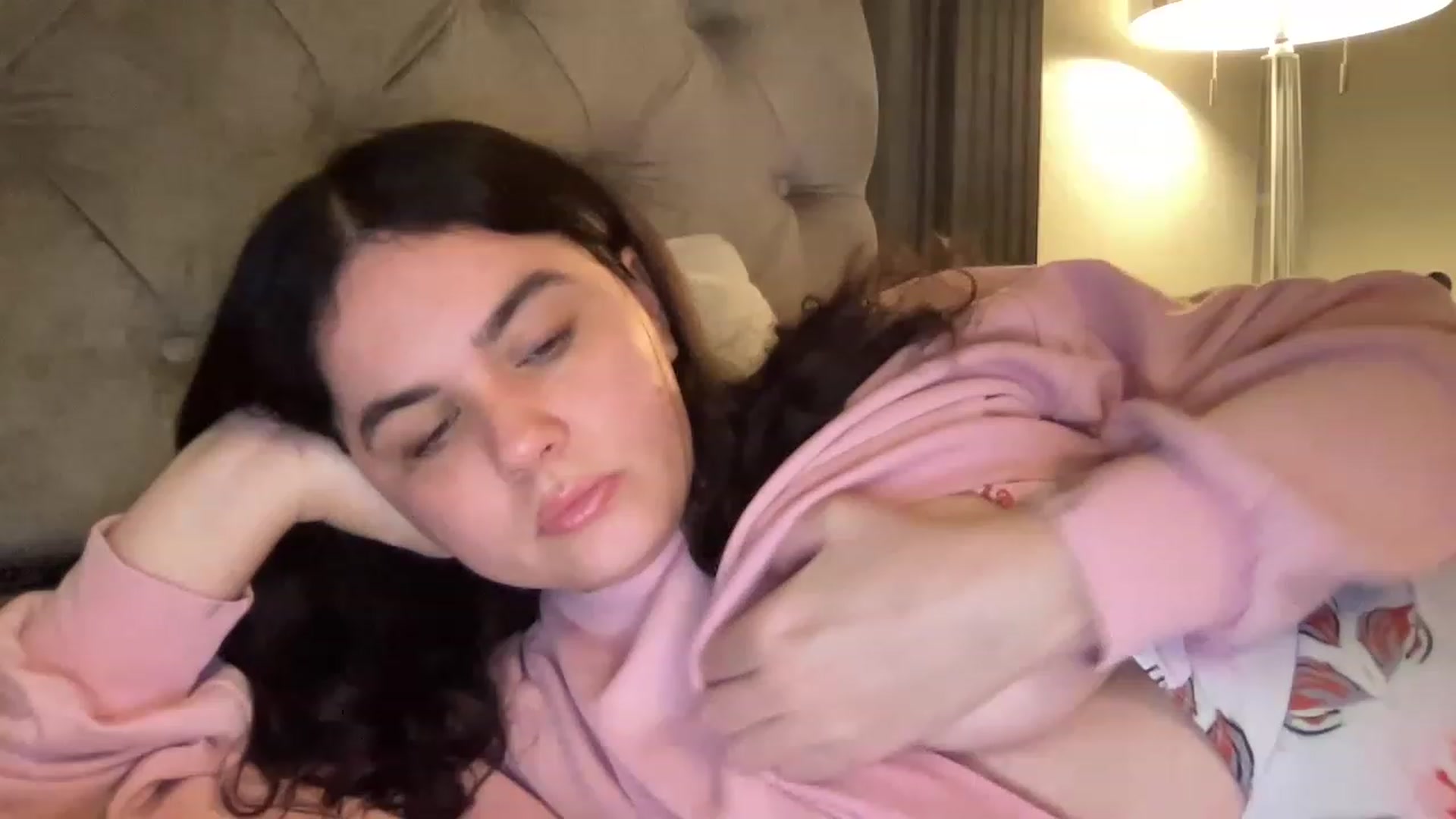 Giaislovely video thumbnail