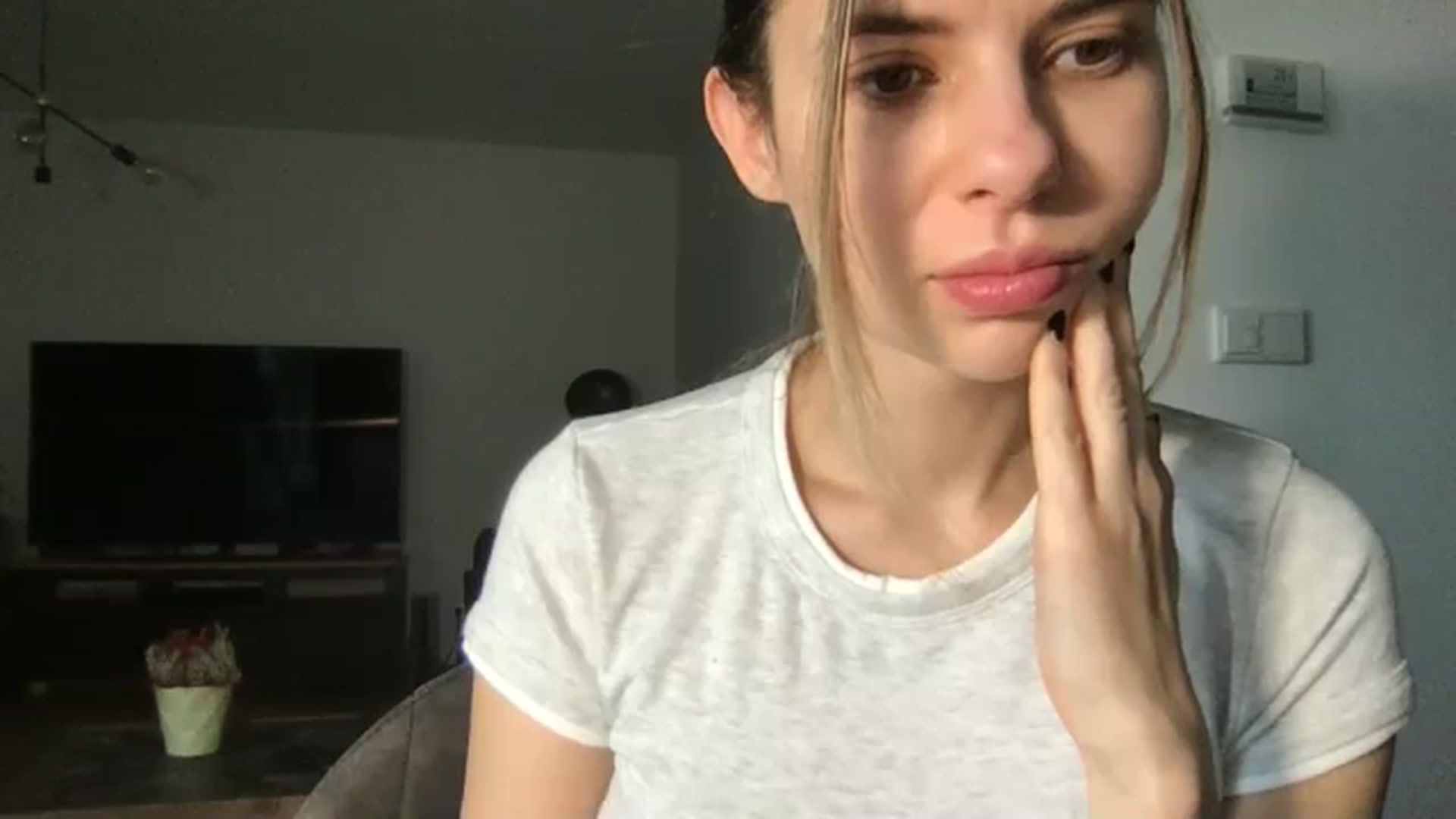neverinmylife video thumbnail
