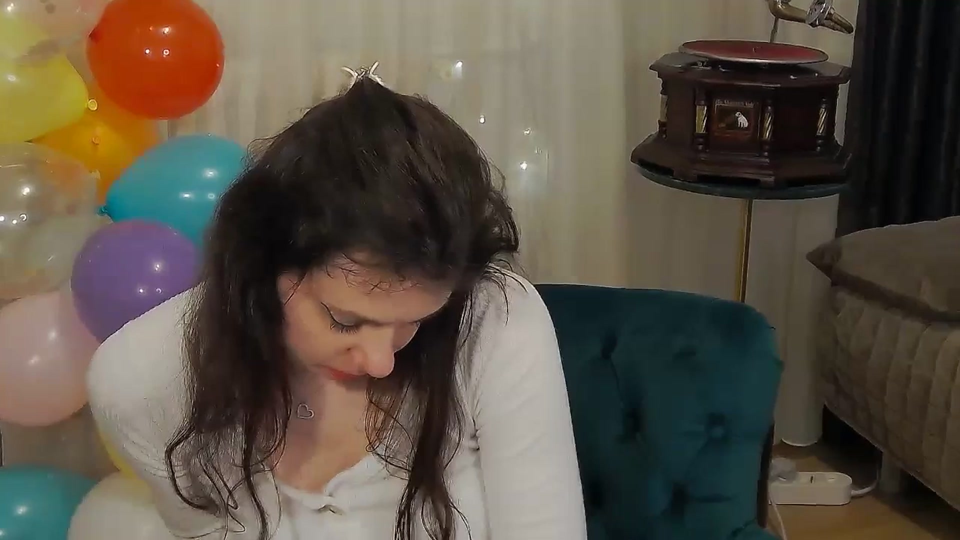 MissAracely video thumbnail