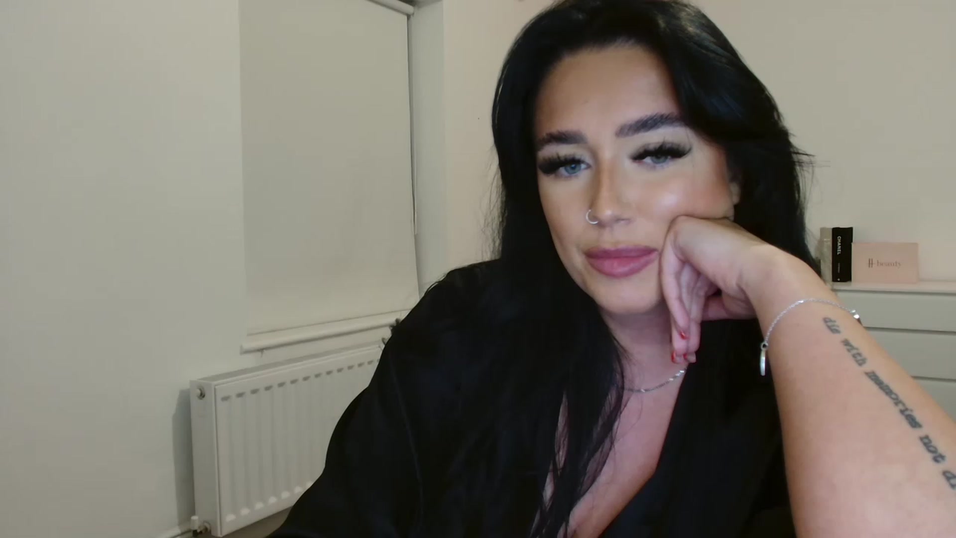 ElleBloom video thumbnail