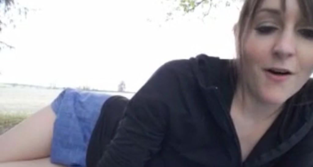 Elizabeth_XO video thumbnail