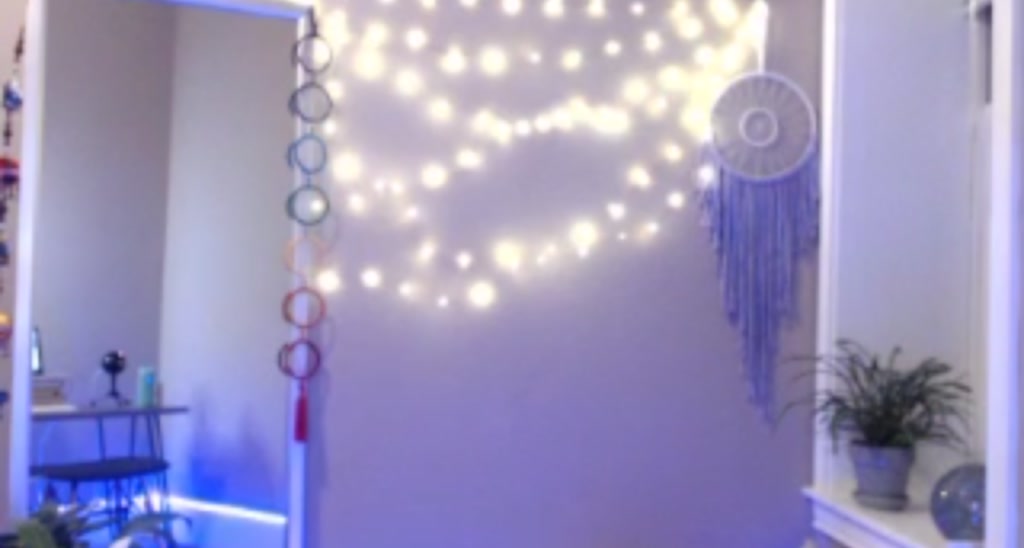 clara video thumbnail