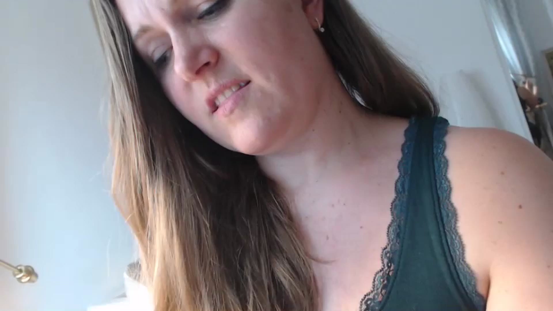 JustLily video thumbnail