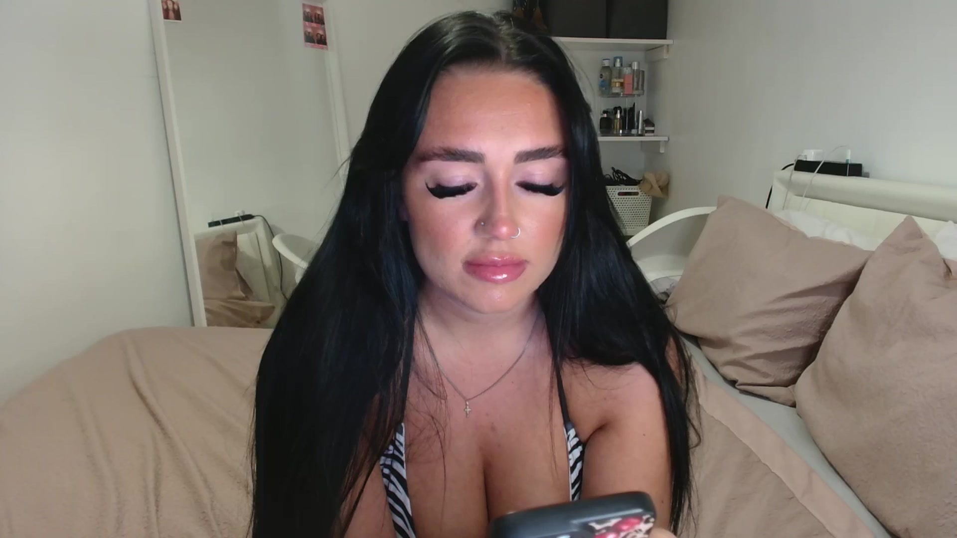 ElleBloom video thumbnail