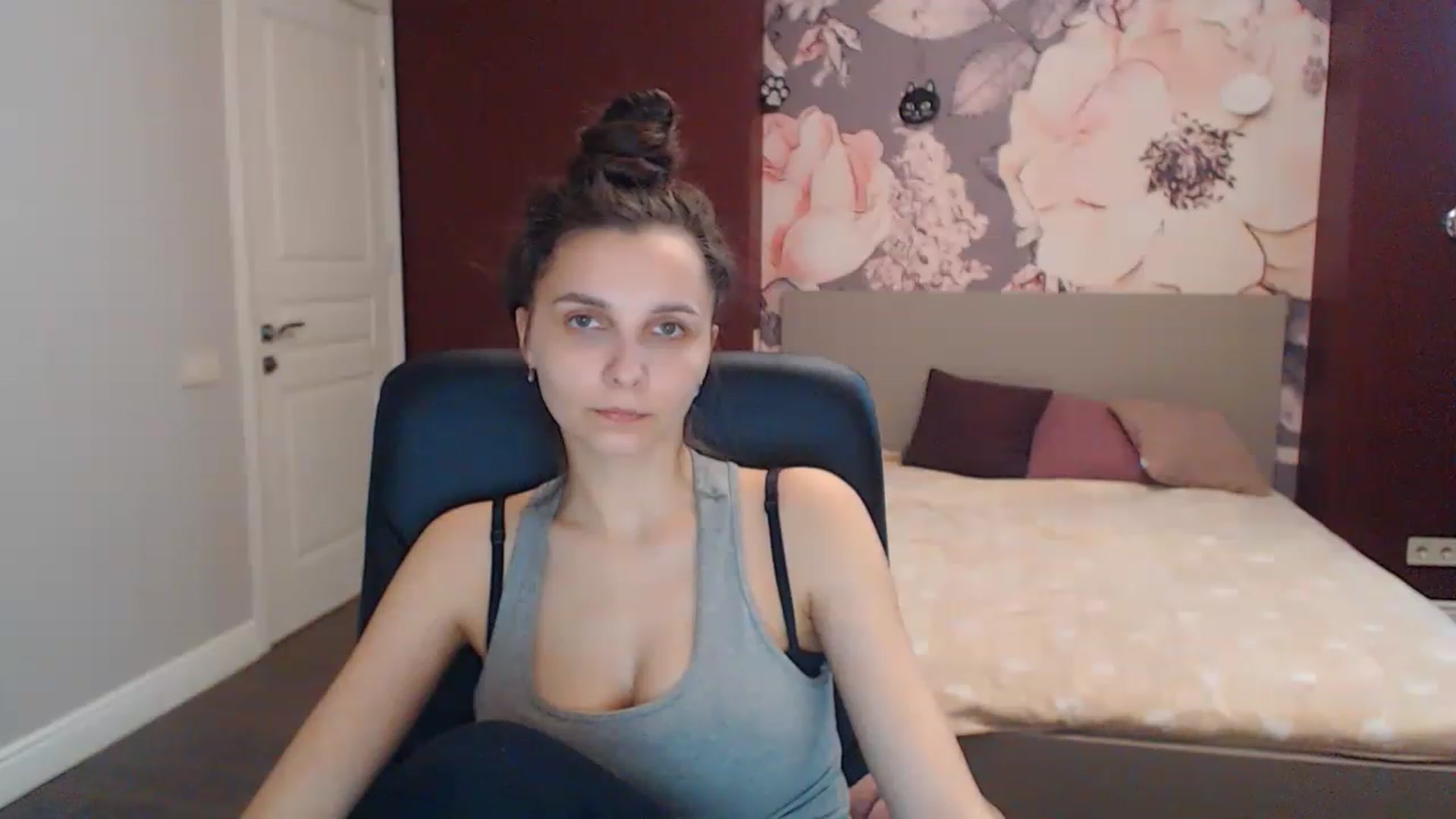 Karina_Mils video thumbnail