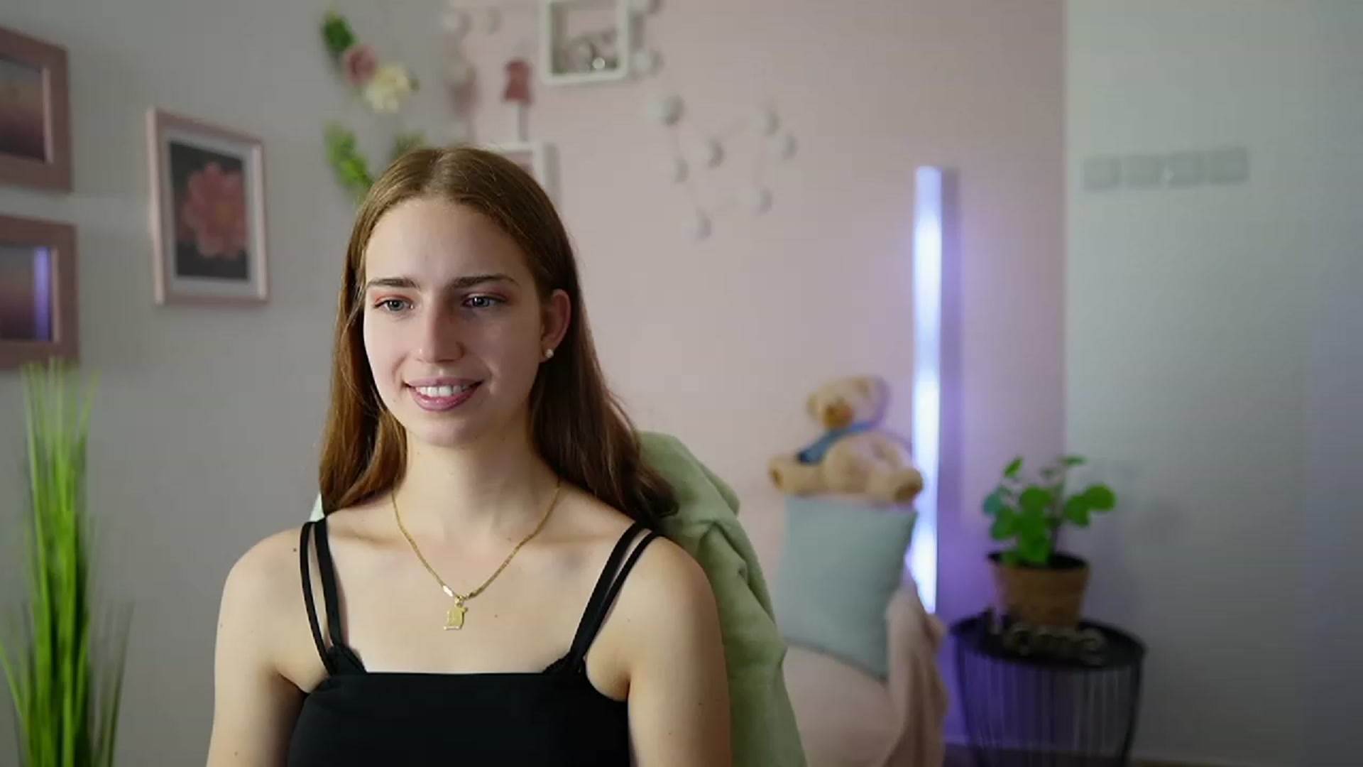 Naomi_Woods18 video thumbnail