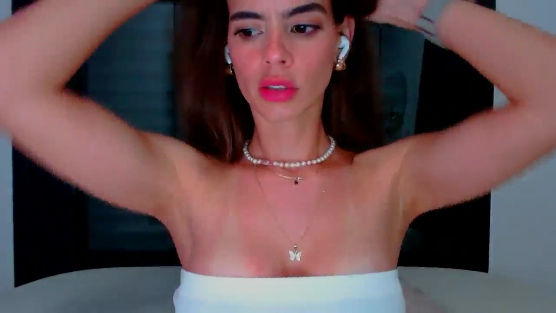 fresagirl video thumbnail