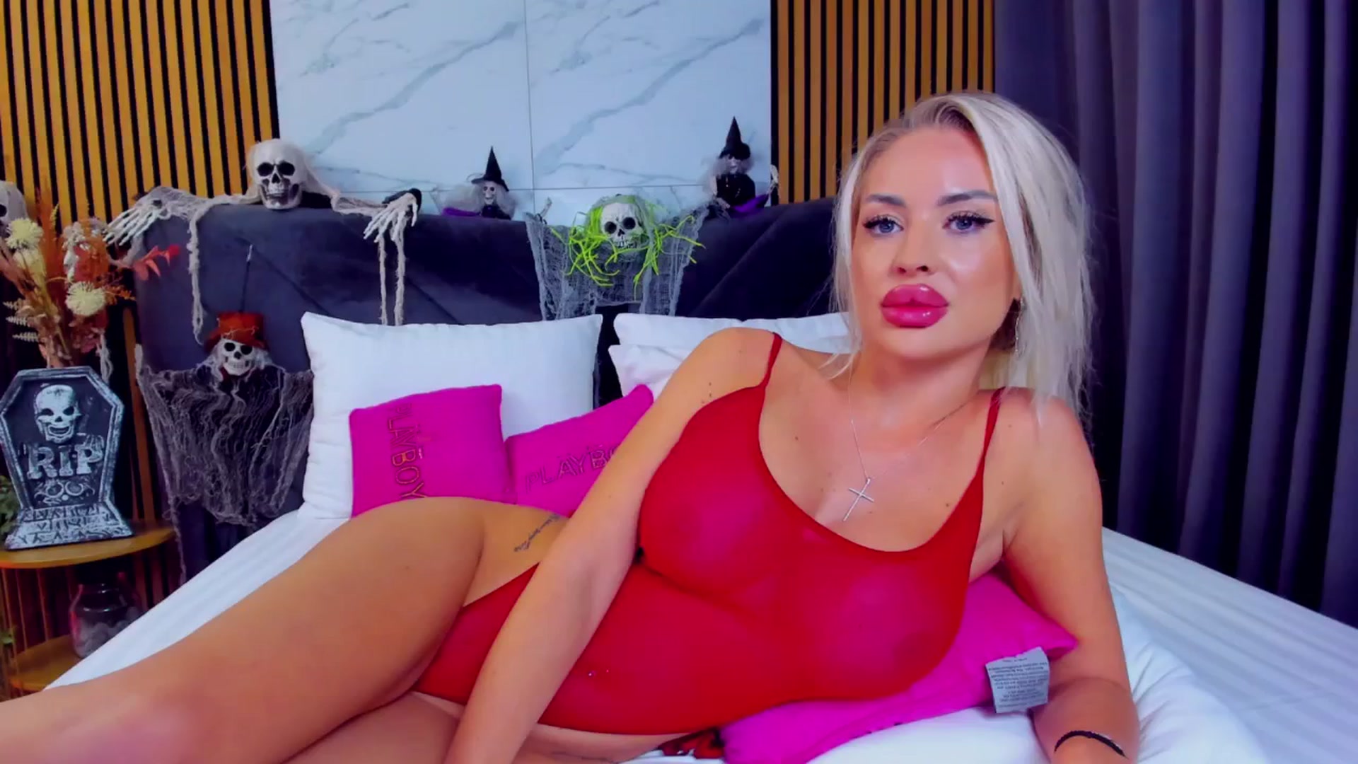 AwwwElla video thumbnail