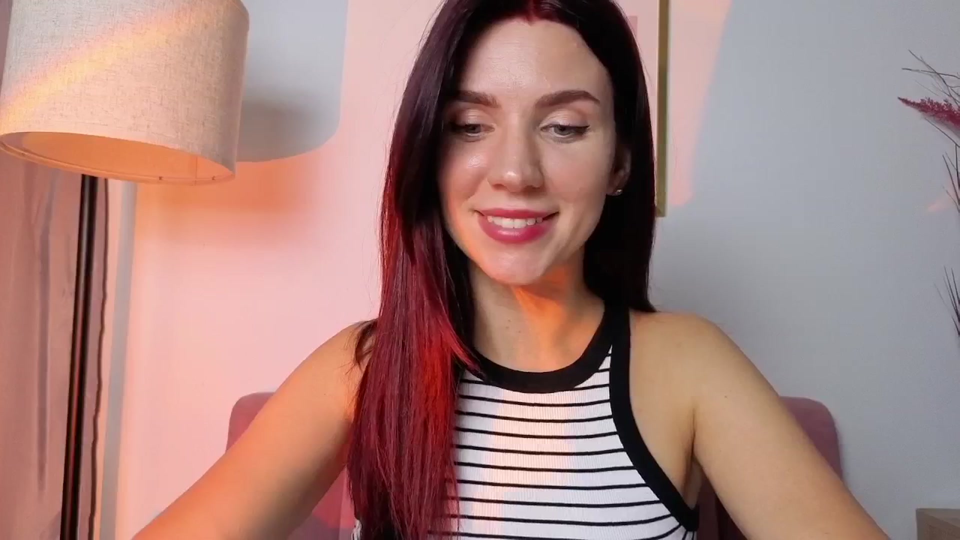 MiaLuxe video thumbnail