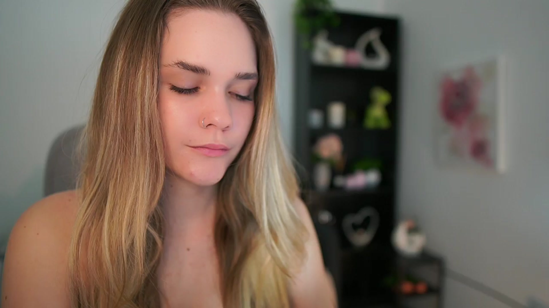 Skyla_Novea_ video thumbnail