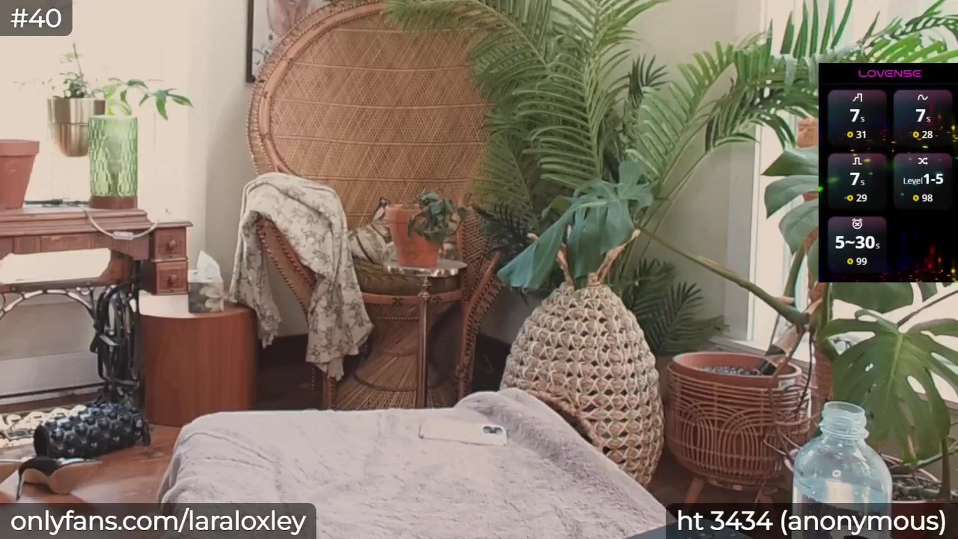 LaraLoxley video thumbnail