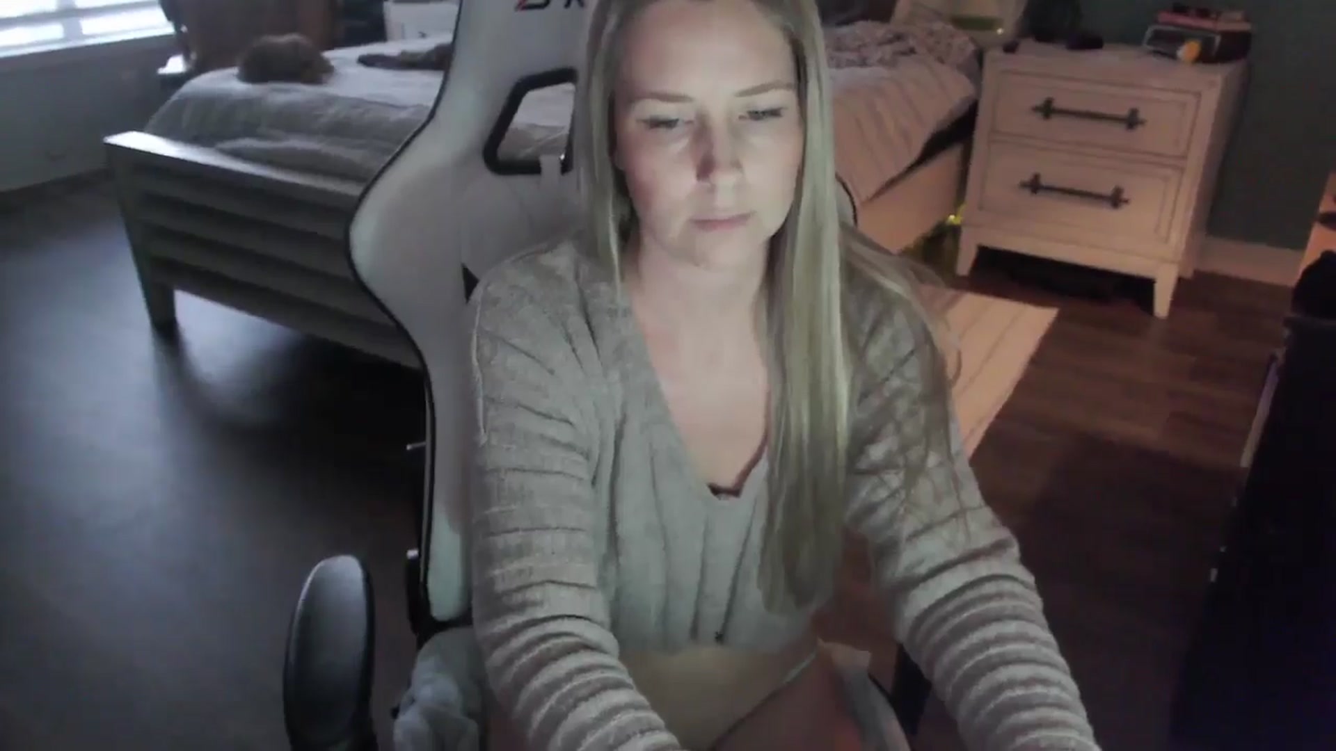 ZenZoey video thumbnail