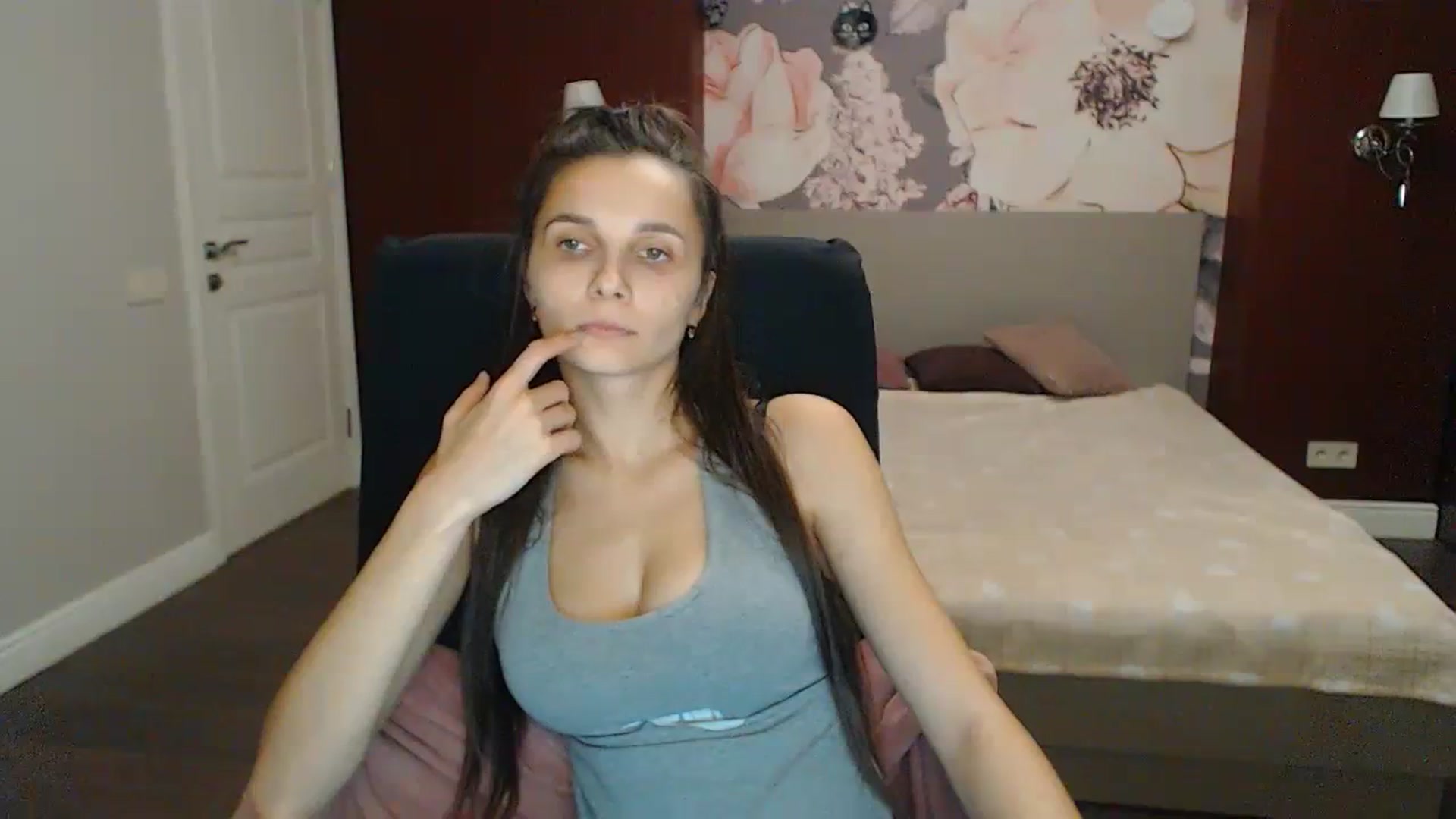 Karina_Mils video thumbnail