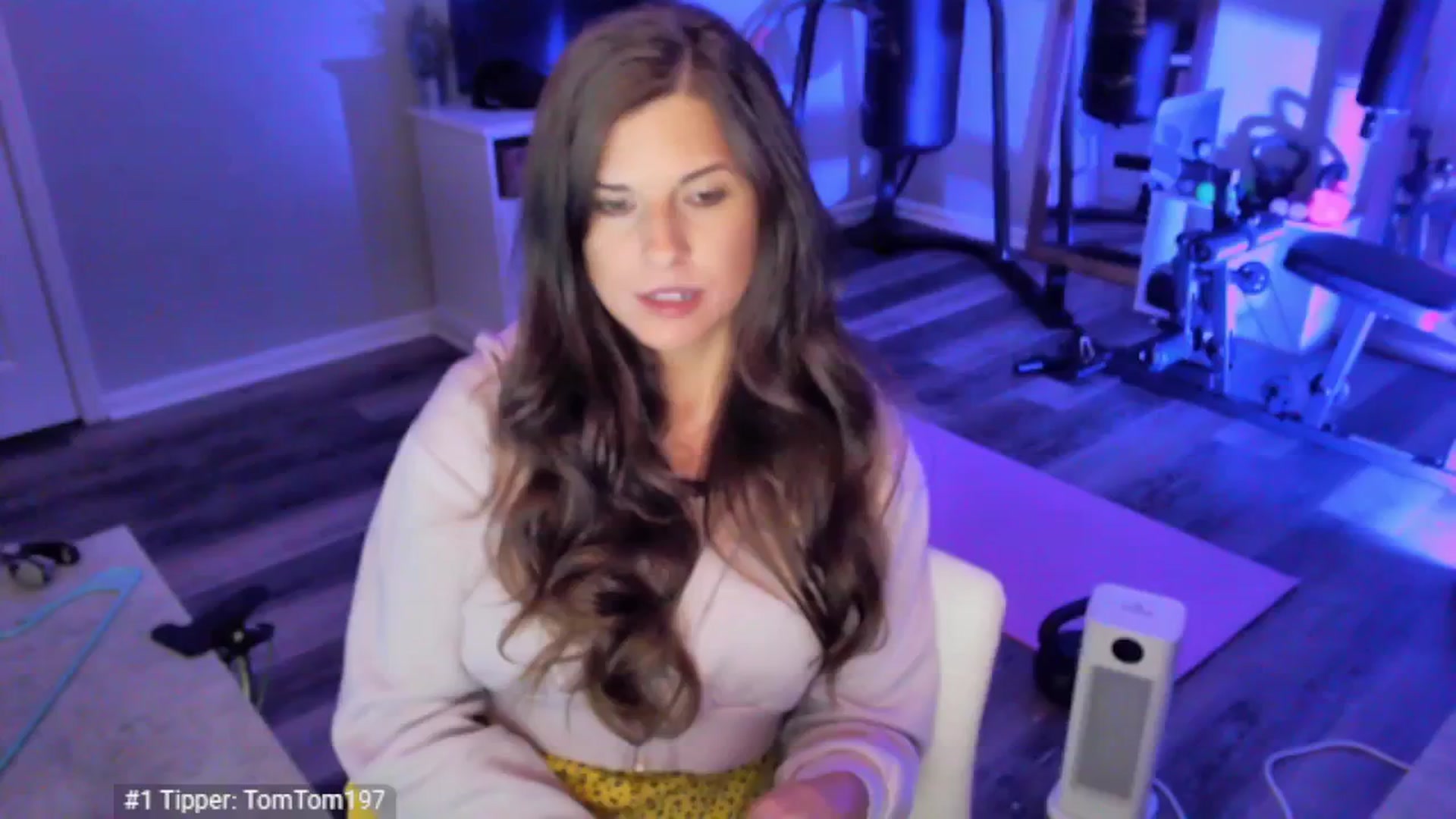 Anna__Online video thumbnail