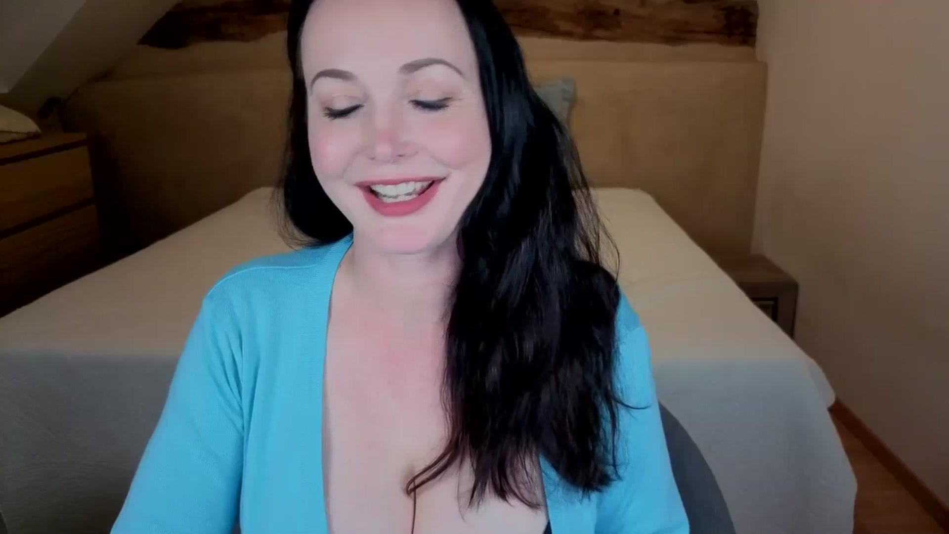 MelissaLauren video thumbnail