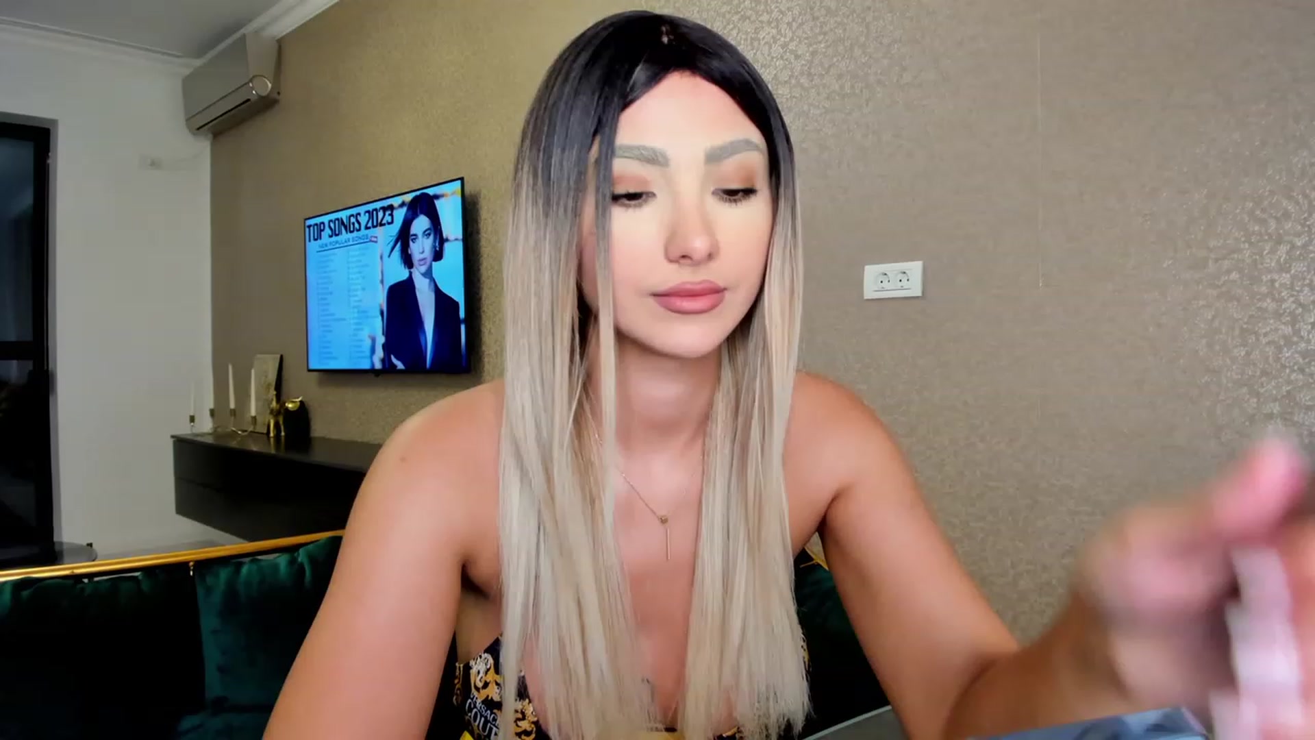 HONEY_A video thumbnail