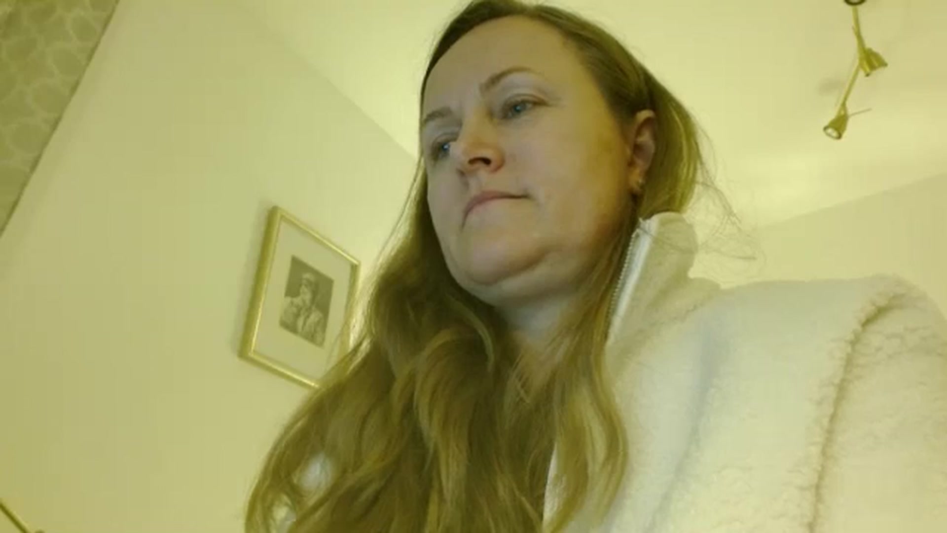 JustLily video thumbnail