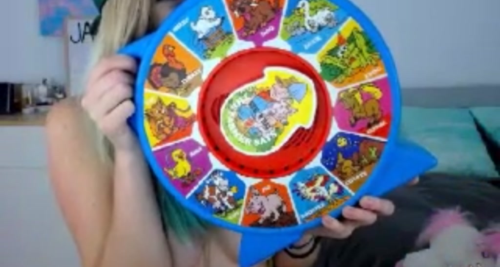SweetDee video thumbnail