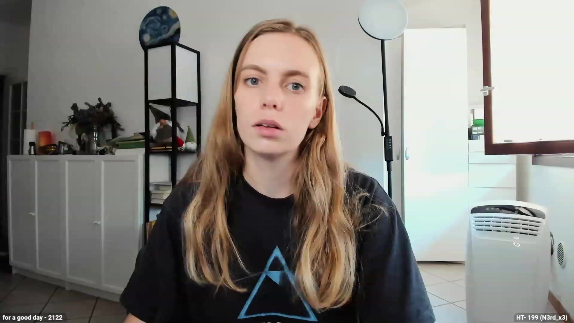 Personage video thumbnail