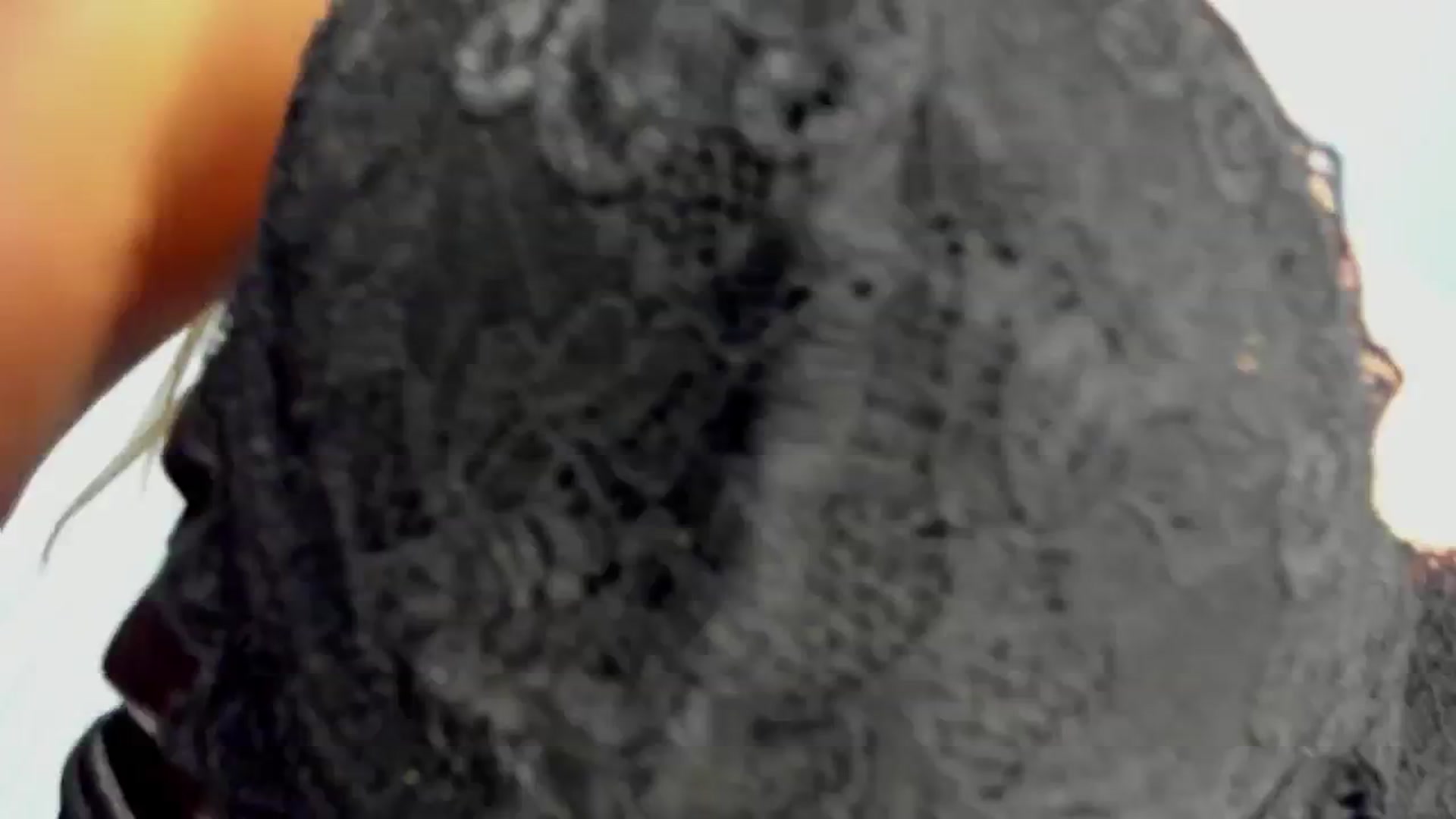 MissButterfly video thumbnail