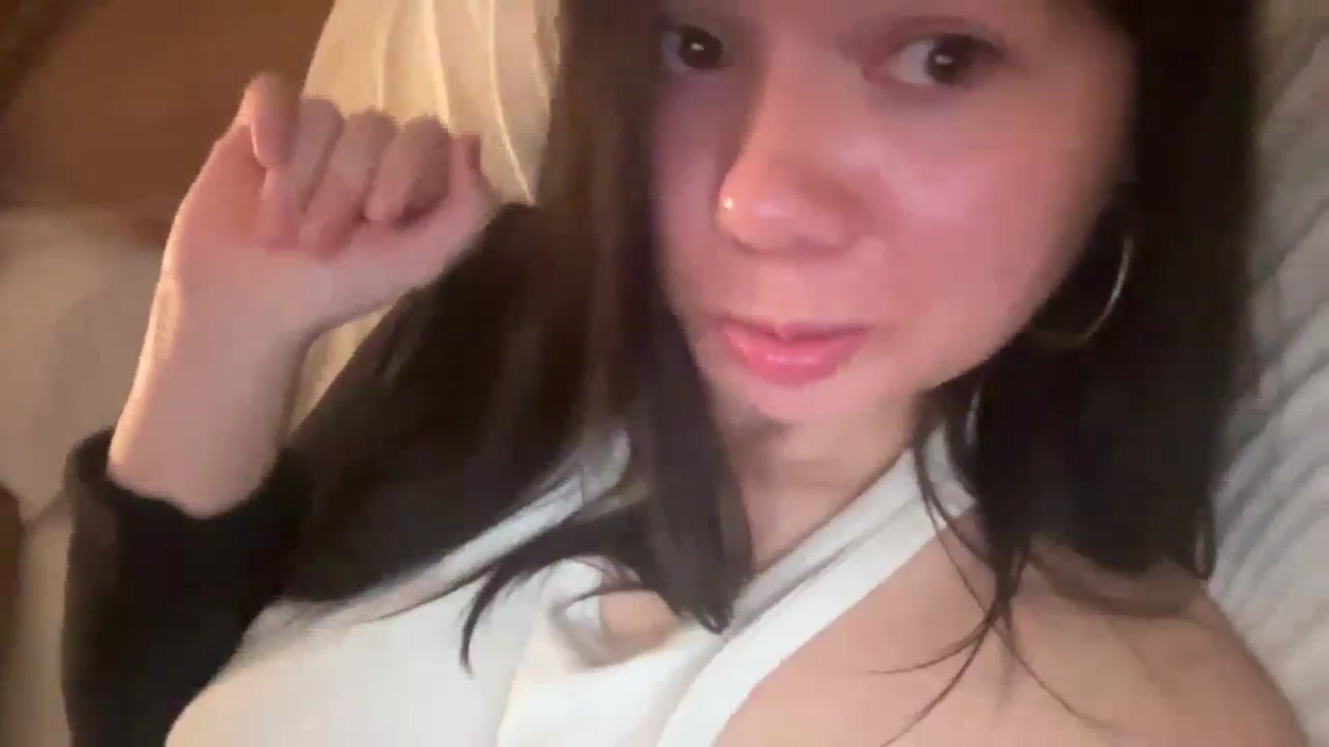 imava video thumbnail