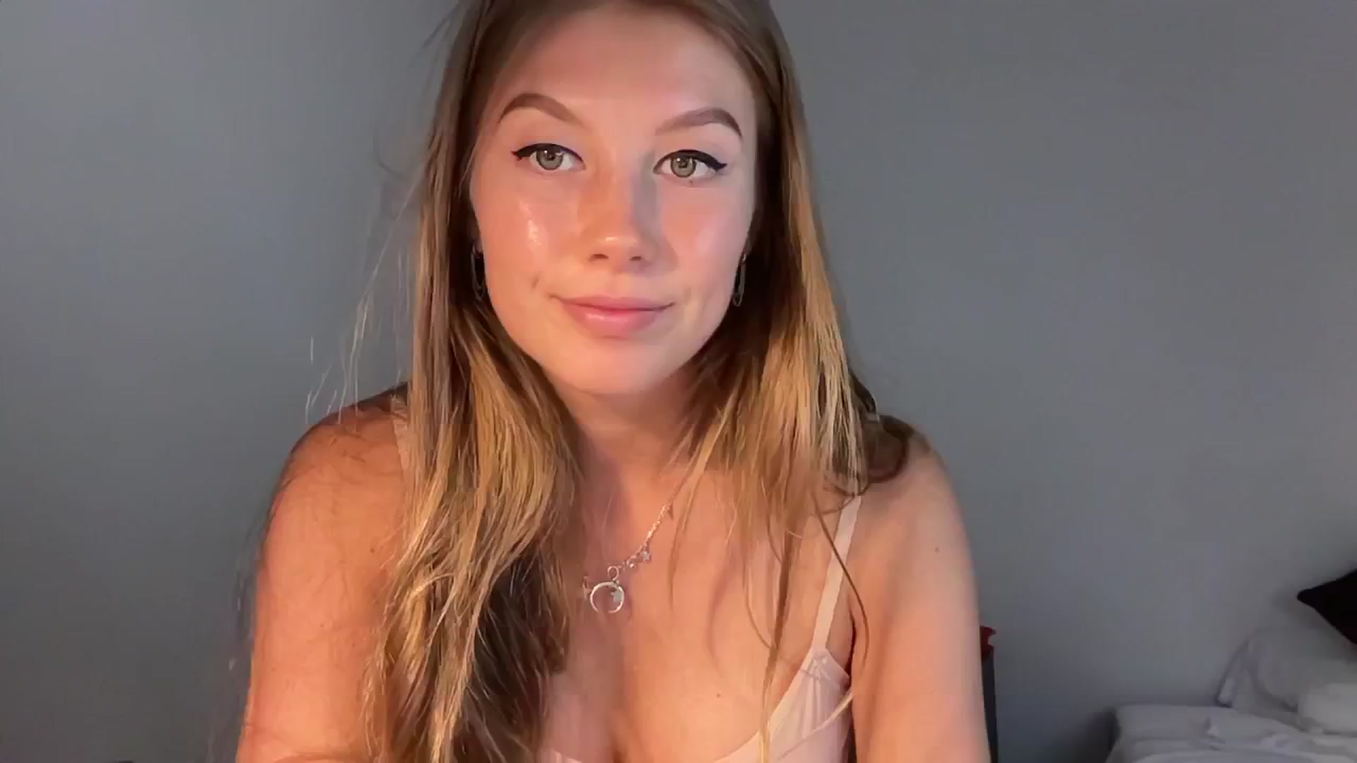 JasSurfGirl video thumbnail