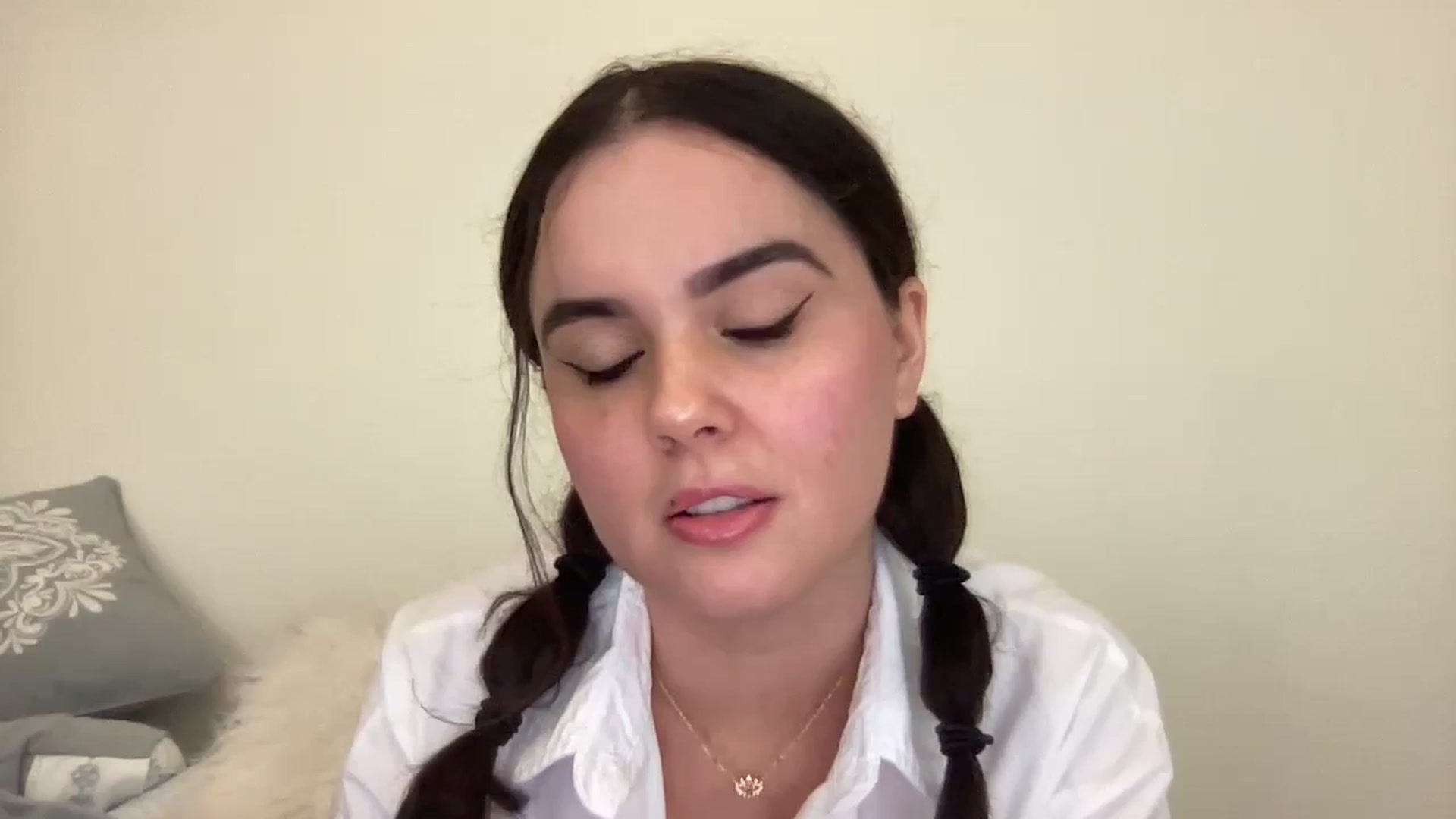 Giaislovely video thumbnail