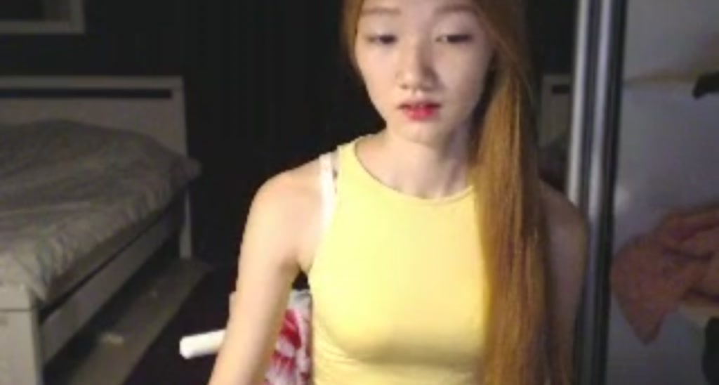 FoxyHyuna video thumbnail